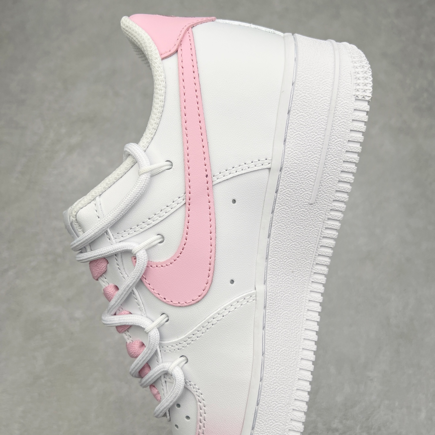 图片[7]-NK Air Force 1´07 Low 空军一号低帮百搭休闲运动板鞋 CQ2288-802 柔软、弹性十足的缓震性能和出色的中底设计 横跨复古与现代的外型结合 造就出风靡全球 三十多年的Force 1 直到今天还深受青睐 实拍调校N版已经零色差零失真 百分百还原实物色彩所见即所得 不存在货不对板色差等低级问题 选购参考实物拍摄 不混卖不参货 只用心做好货严格选品 承诺混一赔十 尺码：36 36.5 37.5 38 38.5 39 40 40.5 41 42 42.5 43 44 44.5 45-选品中心