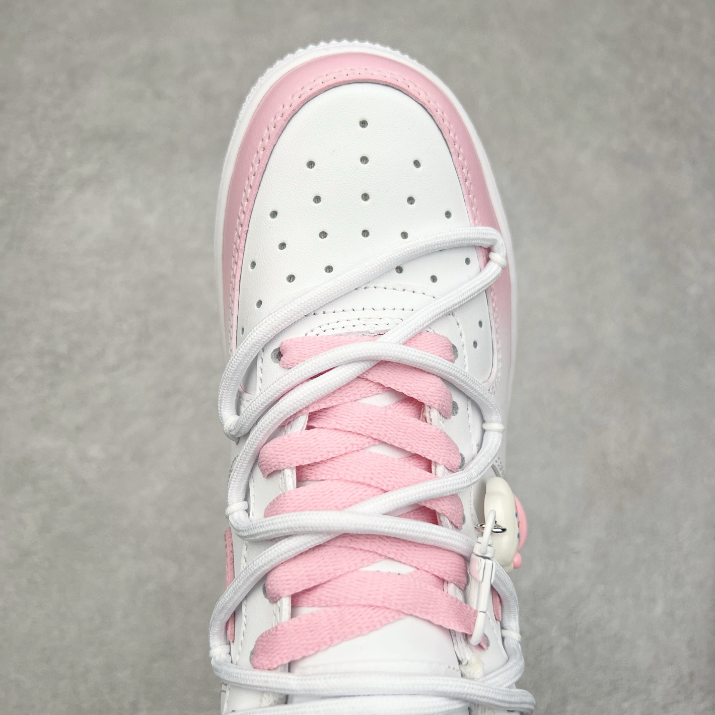 图片[4]-NK Air Force 1´07 Low 空军一号低帮百搭休闲运动板鞋 CQ2288-802 柔软、弹性十足的缓震性能和出色的中底设计 横跨复古与现代的外型结合 造就出风靡全球 三十多年的Force 1 直到今天还深受青睐 实拍调校N版已经零色差零失真 百分百还原实物色彩所见即所得 不存在货不对板色差等低级问题 选购参考实物拍摄 不混卖不参货 只用心做好货严格选品 承诺混一赔十 尺码：36 36.5 37.5 38 38.5 39 40 40.5 41 42 42.5 43 44 44.5 45-选品中心