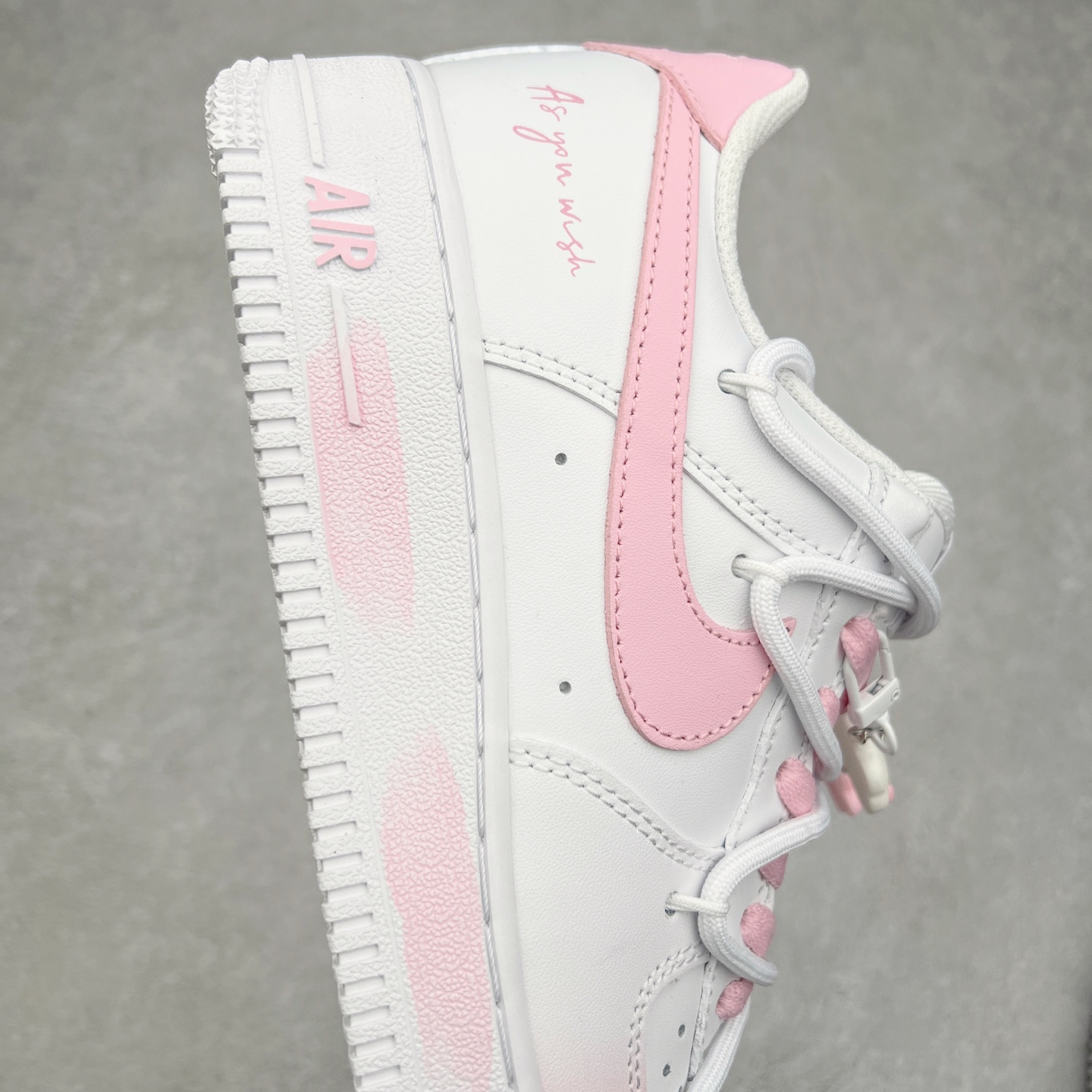 图片[6]-NK Air Force 1´07 Low 空军一号低帮百搭休闲运动板鞋 CQ2288-802 柔软、弹性十足的缓震性能和出色的中底设计 横跨复古与现代的外型结合 造就出风靡全球 三十多年的Force 1 直到今天还深受青睐 实拍调校N版已经零色差零失真 百分百还原实物色彩所见即所得 不存在货不对板色差等低级问题 选购参考实物拍摄 不混卖不参货 只用心做好货严格选品 承诺混一赔十 尺码：36 36.5 37.5 38 38.5 39 40 40.5 41 42 42.5 43 44 44.5 45-选品中心