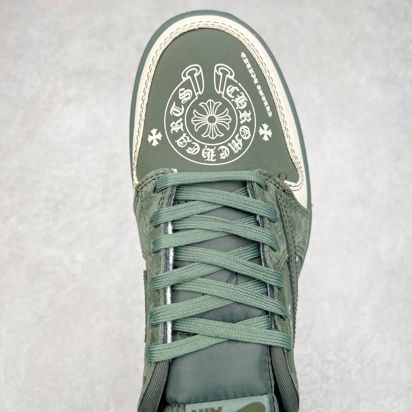 图片[4]-TS x Air Jordan AJ1 Low 倒钩低帮联名定制配色 XS2024-029 原厂内置气垫魔块 A模大底 头层小牛皮 鞋舌AJ原厂专用牛津布+AJ专用反口珍珠布+原厂无杂质高弹内里海棉+特殊封边弹力鞋带 实拍调校N版已经零色差零失真 百分百还原实物色彩所见即所得 不存在货不对板色差等低级问题 选购参考实物拍摄 不混卖不参货 只用心做好货严格选品 承诺混一赔十 尺码：36 36.5 37.5 38 38.5 39 40 40.5 41 42 42.5 43 44 44.5 45-选品中心