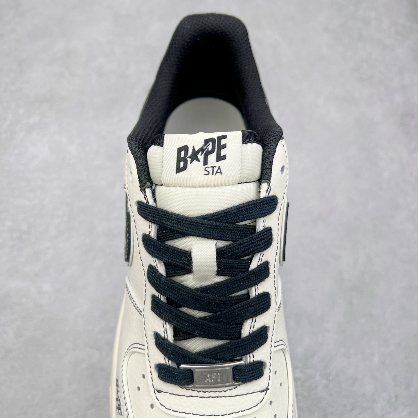 图片[5]-NK Air Force 1´07 Low 空军一号低帮百搭休闲运动板鞋 XS1958-523 柔软、弹性十足的缓震性能和出色的中底设计 横跨复古与现代的外型结合 造就出风靡全球 三十多年的Force 1 直到今天还深受青睐 实拍调校N版已经零色差零失真 百分百还原实物色彩所见即所得 不存在货不对板色差等低级问题 选购参考实物拍摄 不混卖不参货 只用心做好货严格选品 承诺混一赔十 尺码：36 36.5 37.5 38 38.5 39 40 40.5 41 42 42.5 43 44 44.5 45-选品中心