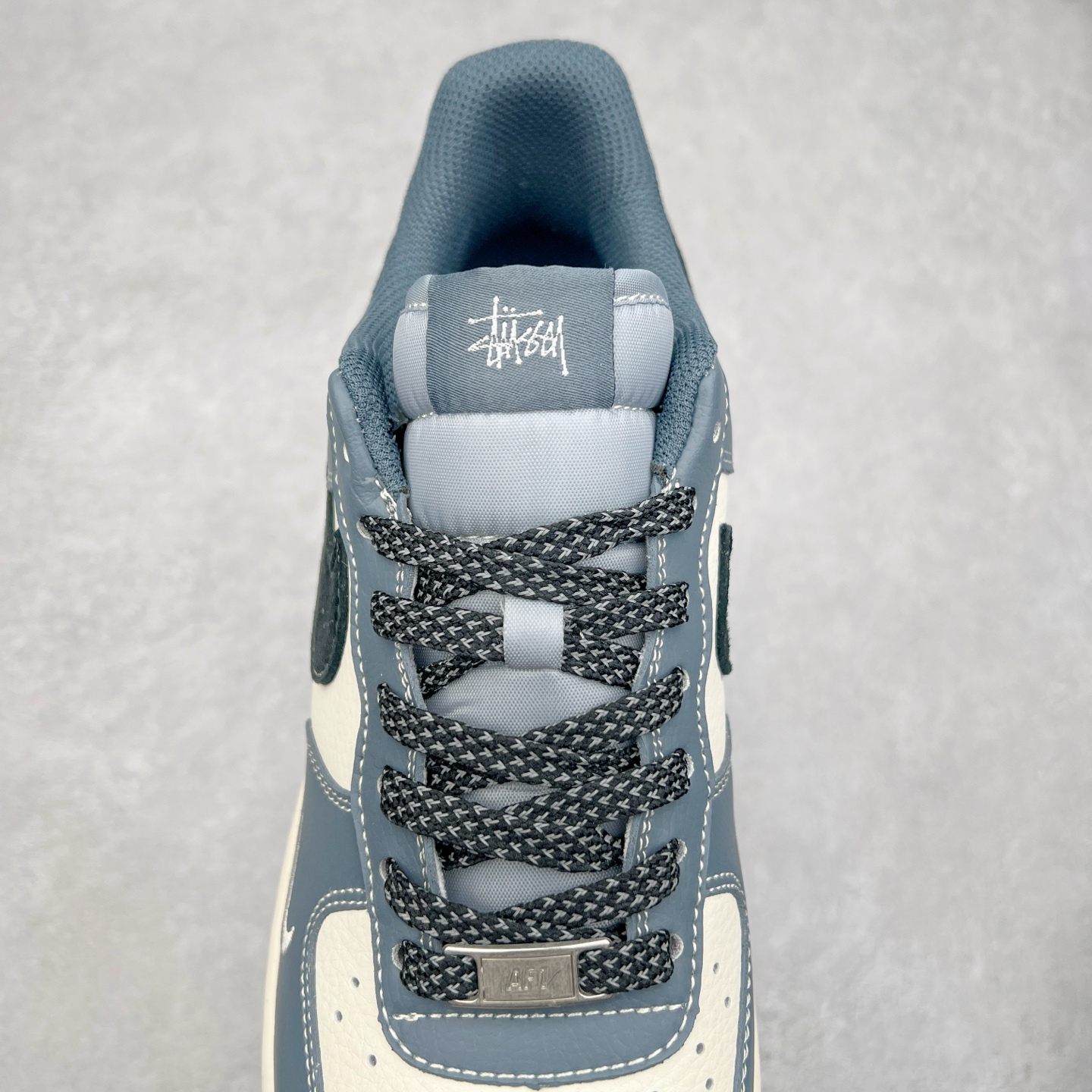 图片[5]-NK Air Force 1´07 Low 空军一号低帮百搭休闲运动板鞋 XZ3328-198 柔软、弹性十足的缓震性能和出色的中底设计 横跨复古与现代的外型结合 造就出风靡全球 三十多年的Force 1 直到今天还深受青睐 实拍调校N版已经零色差零失真 百分百还原实物色彩所见即所得 不存在货不对板色差等低级问题 选购参考实物拍摄 不混卖不参货 只用心做好货严格选品 承诺混一赔十 尺码：36 36.5 37.5 38 38.5 39 40 40.5 41 42 42.5 43 44 44.5 45-选品中心