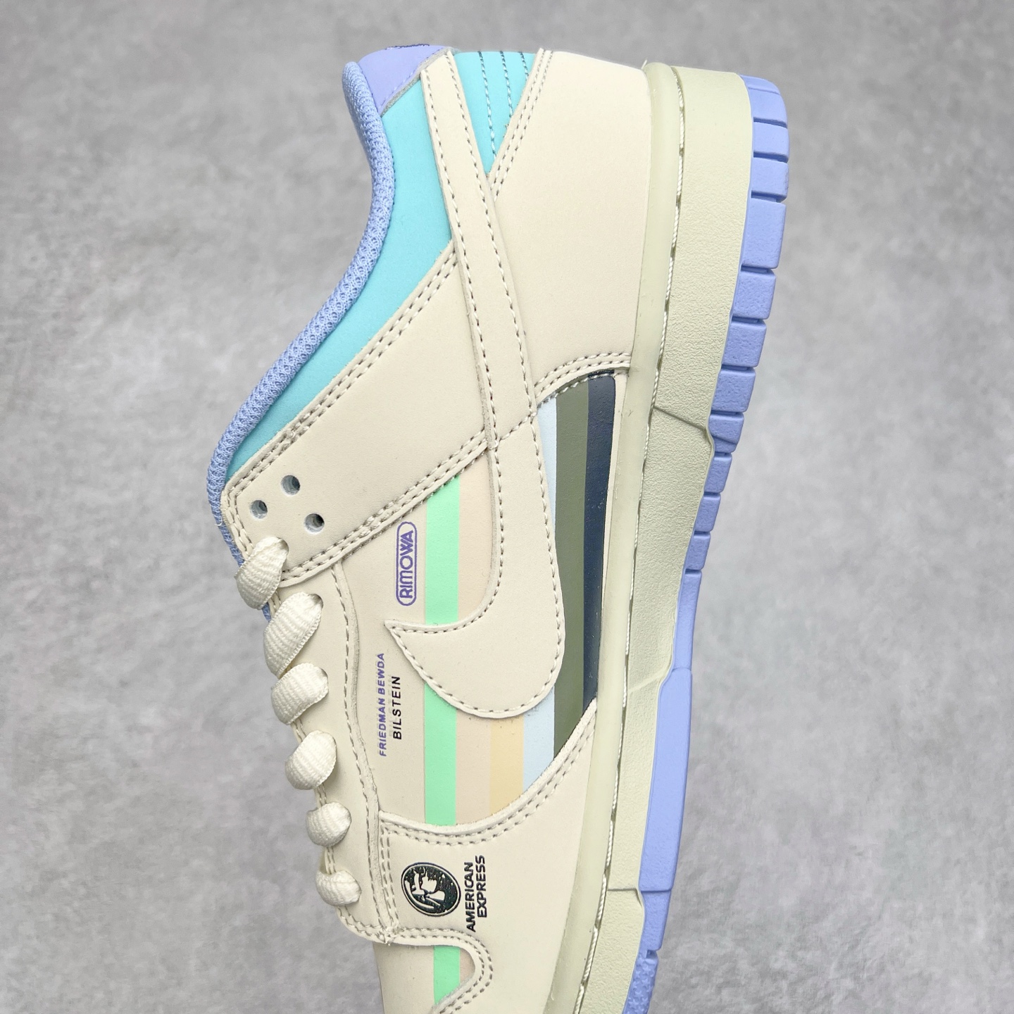 图片[7]-NK Dunk Low 定制配色 MU0232-363 大厂出品 极力推荐 原装头层材料 独家版型蒸餾加工帶來的是更好的视觉和脚感体验大厂纯原品质出货 清洁度 电绣工艺 皮料切割干净无任何毛边 细节完美 实拍调校N版已经零色差零失真 百分百还原实物色彩所见即所得 不存在货不对板色差等低级问题 选购参考实物拍摄 不混卖不参货 只用心做好货严格选品 承诺混一赔十 尺码：36 36.5 37.5 38 38.5 39 40 40.5 41 42 42.5 43 44 44.5 45-选品中心