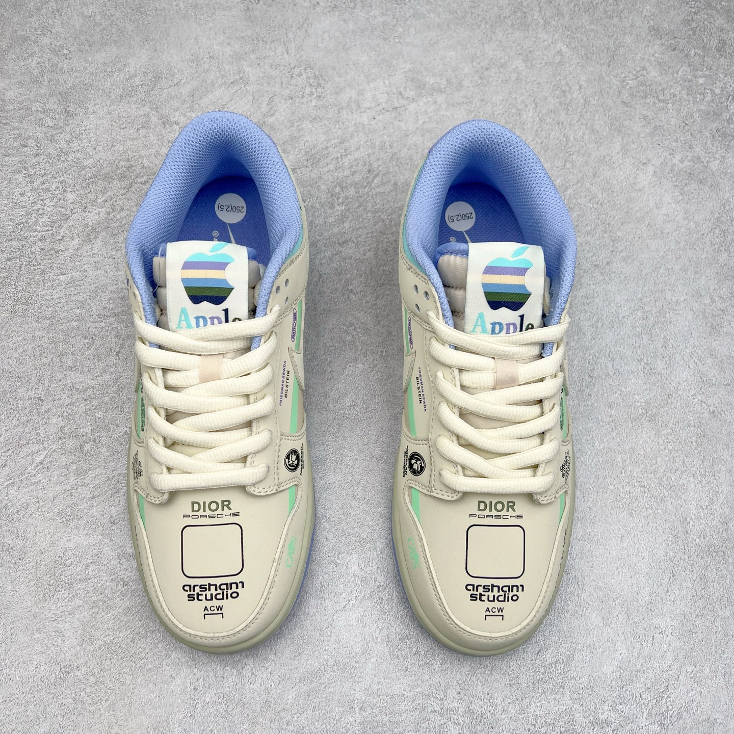 图片[2]-NK Dunk Low 定制配色 MU0232-363 大厂出品 极力推荐 原装头层材料 独家版型蒸餾加工帶來的是更好的视觉和脚感体验大厂纯原品质出货 清洁度 电绣工艺 皮料切割干净无任何毛边 细节完美 实拍调校N版已经零色差零失真 百分百还原实物色彩所见即所得 不存在货不对板色差等低级问题 选购参考实物拍摄 不混卖不参货 只用心做好货严格选品 承诺混一赔十 尺码：36 36.5 37.5 38 38.5 39 40 40.5 41 42 42.5 43 44 44.5 45-选品中心