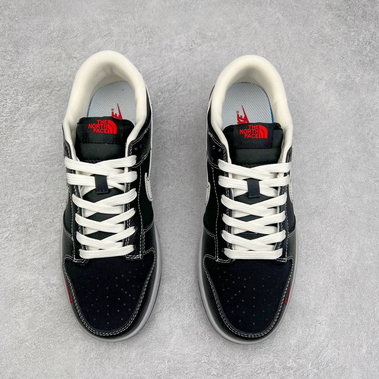 图片[2]-NK Dunk Low 定制配色 SC9207-403 大厂出品 极力推荐 原装头层材料 独家版型蒸餾加工帶來的是更好的视觉和脚感体验大厂纯原品质出货 清洁度 电绣工艺 皮料切割干净无任何毛边 细节完美 实拍调校N版已经零色差零失真 百分百还原实物色彩所见即所得 不存在货不对板色差等低级问题 选购参考实物拍摄 不混卖不参货 只用心做好货严格选品 承诺混一赔十 尺码：36 36.5 37.5 38 38.5 39 40 40.5 41 42 42.5 43 44 44.5 45-选品中心