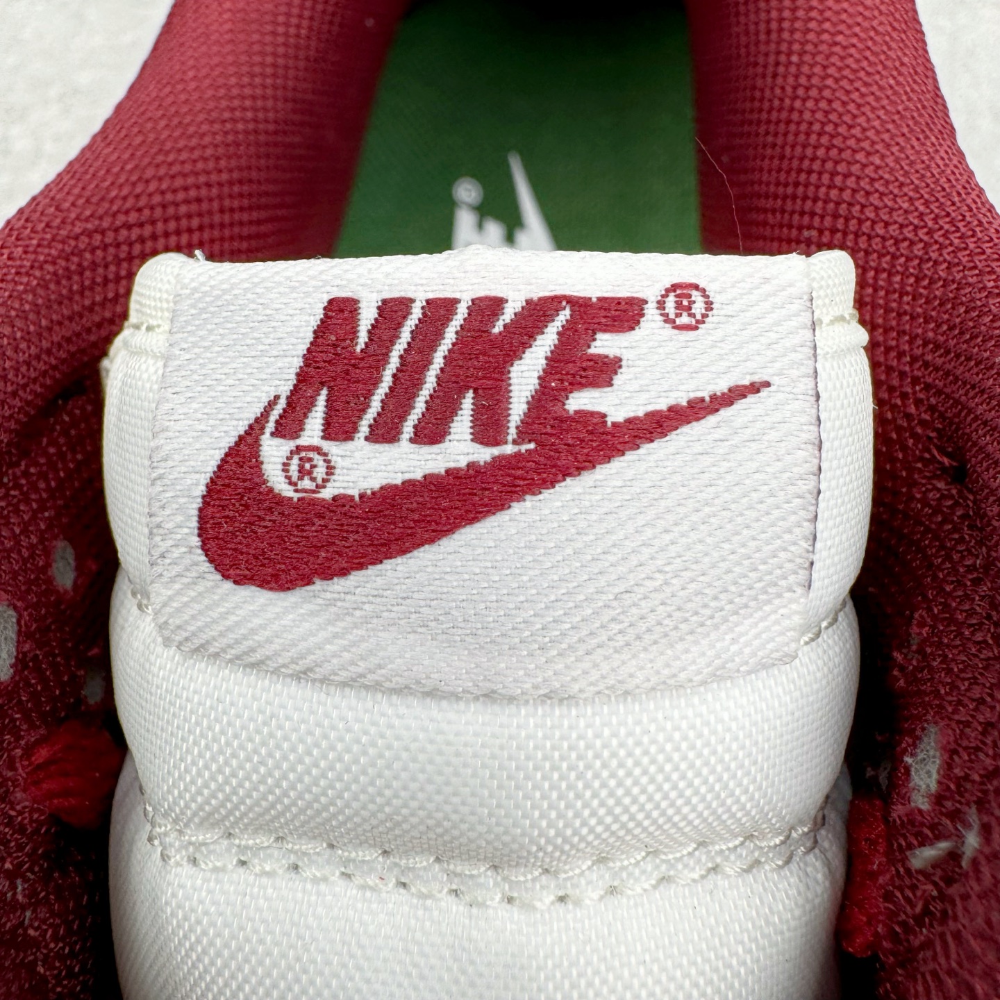 图片[17]-＃YC纯原 NK Dunk Low 环岁之礼 FB7160-161 定制系列天花板 无原鞋不开发 全系列得物原鞋一比一校对开发 配色持续更新中 终端对接 优势输出 全套原厂楦头原纸板数据档案倾力打造 原汁原味莞产 极致还原 圈内最强针车工艺 高端零售指定版 广东原厂配套原盒原标 鞋盒分三个尺码段 原厂冲刀 超高清洁度 全鞋零毛边皮料切割 采用原厂百宏鞋带以及原厂百宏织唛舌标 内标可供原厂几率过验 进口原装条纹中底布 四线拉帮白色点胶 原厂拉帮手法遵循公司 原厂电绣 极致还原 尺码：36 36.5 37.5 38 38.5 39 40 40.5 41 42 42.5 43 44 44.5 45 46-选品中心