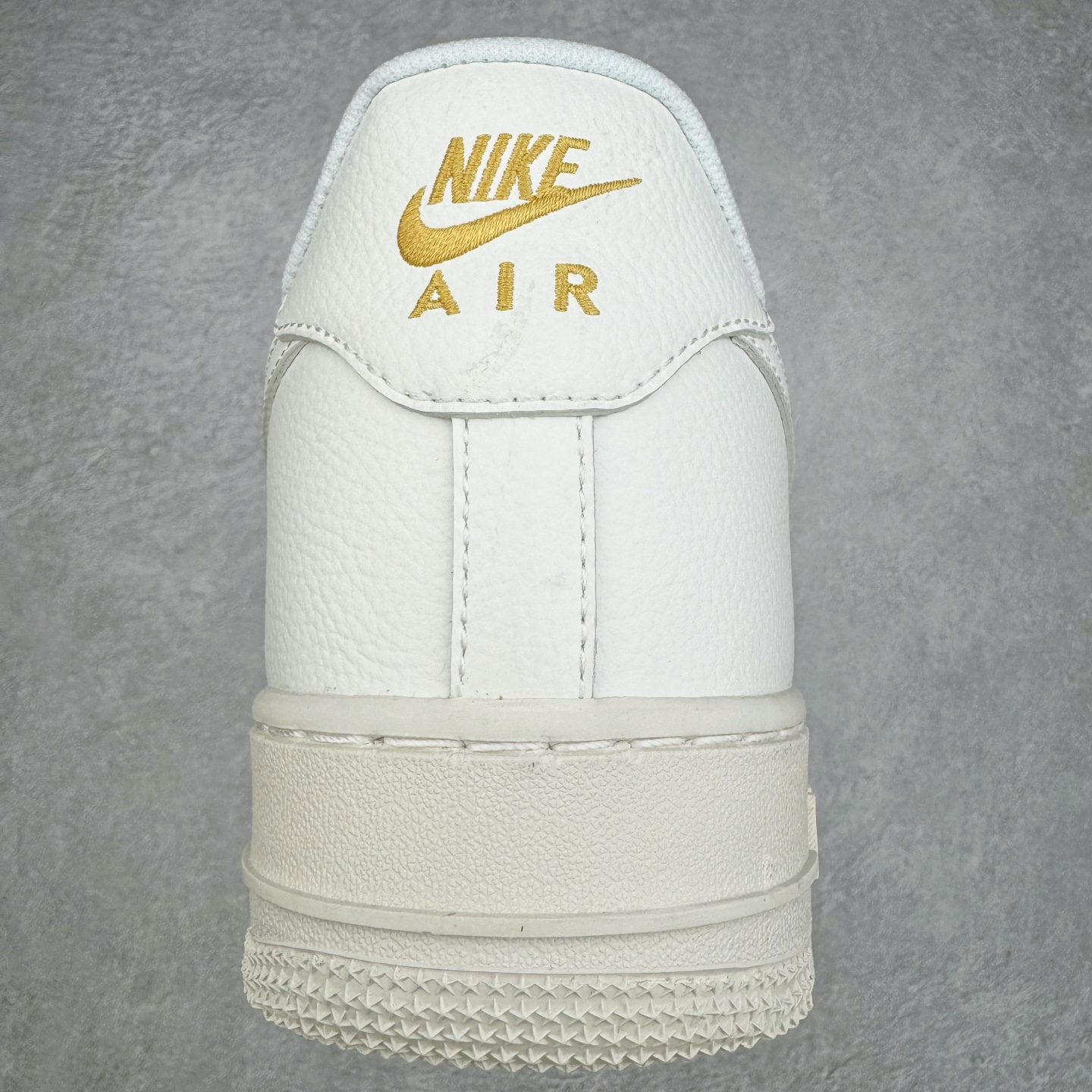 ＃福利特价‼️
NK Air Force 1 07 空军一号经典低帮板鞋 米白四钩 FV3654-111