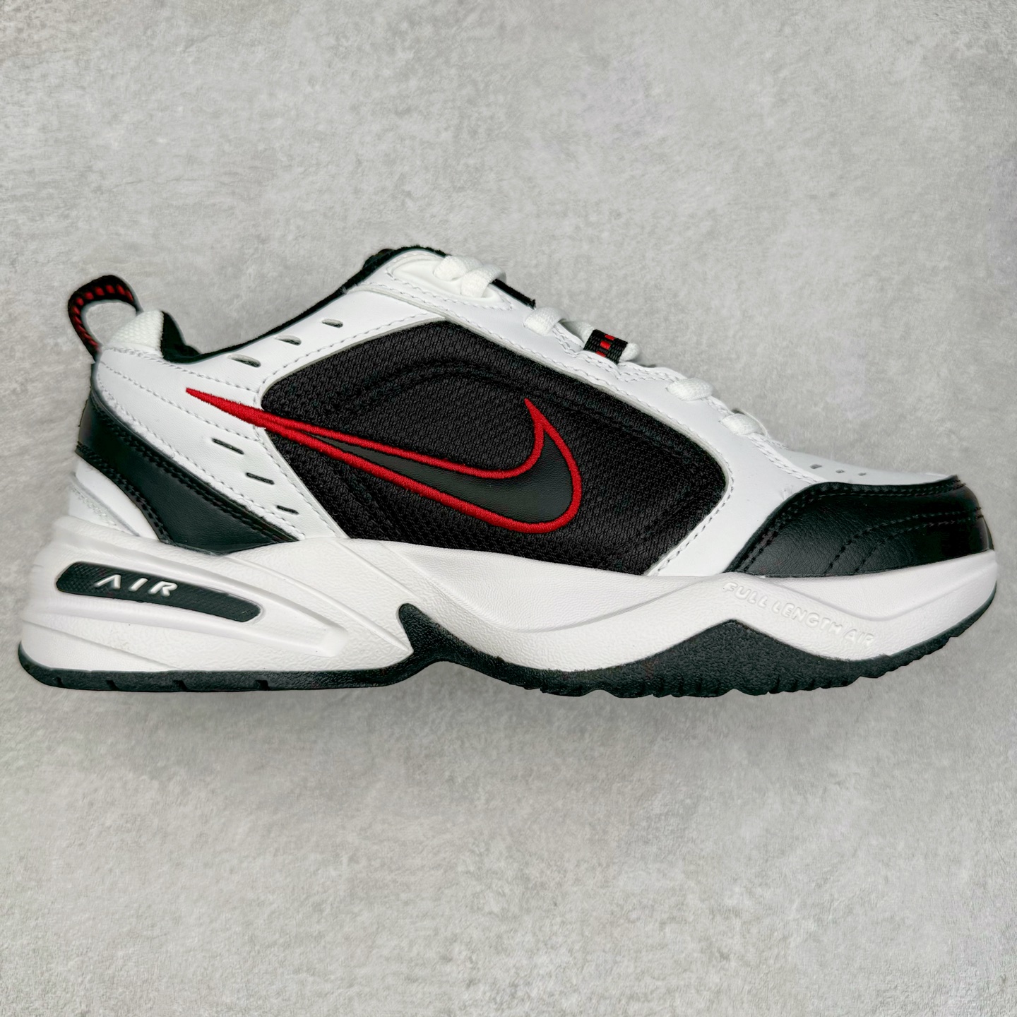 NK Air Monarch IV M2K Tekno 复古运动老爹鞋 正确原楦开发版型 内置Air气垫版本 细节完美还原 复古潮流优质皮革打造鞋面 夸张流线极符 风靡老爹元素 外形延续当下潮流得未来感老爹鞋 设计干净配色风格也带有浓郁的复古感受 极为独特 尺码:36 36.5 37.5 38 38.5 39 40 40.5 41 42 42.5 43 44 44.5 45-选品中心