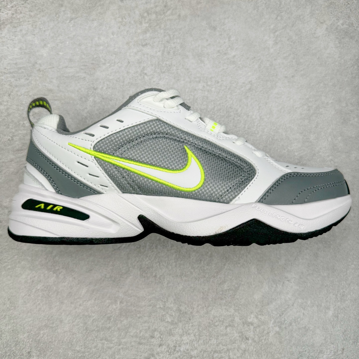 图片[5]-NK Air Monarch IV M2K Tekno 复古运动老爹鞋 正确原楦开发版型 内置Air气垫版本 细节完美还原 复古潮流优质皮革打造鞋面 夸张流线极符 风靡老爹元素 外形延续当下潮流得未来感老爹鞋 设计干净配色风格也带有浓郁的复古感受 极为独特 尺码：36 36.5 37.5 38 38.5 39 40 40.5 41 42 42.5 43 44 44.5 45-选品中心