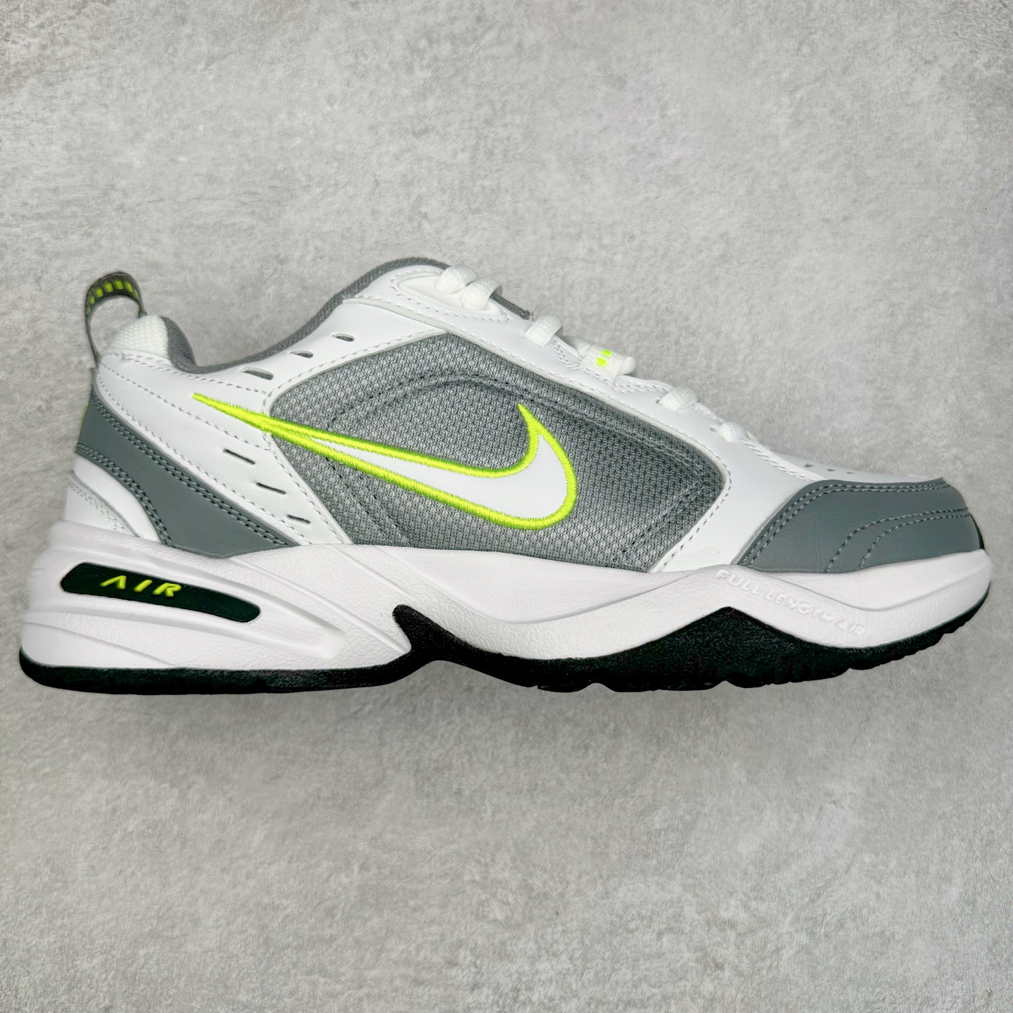 图片[3]-NK Air Monarch IV M2K Tekno 复古运动老爹鞋 正确原楦开发版型 内置Air气垫版本 细节完美还原 复古潮流优质皮革打造鞋面 夸张流线极符 风靡老爹元素 外形延续当下潮流得未来感老爹鞋 设计干净配色风格也带有浓郁的复古感受 极为独特 尺码：36 36.5 37.5 38 38.5 39 40 40.5 41 42 42.5 43 44 44.5 45-选品中心