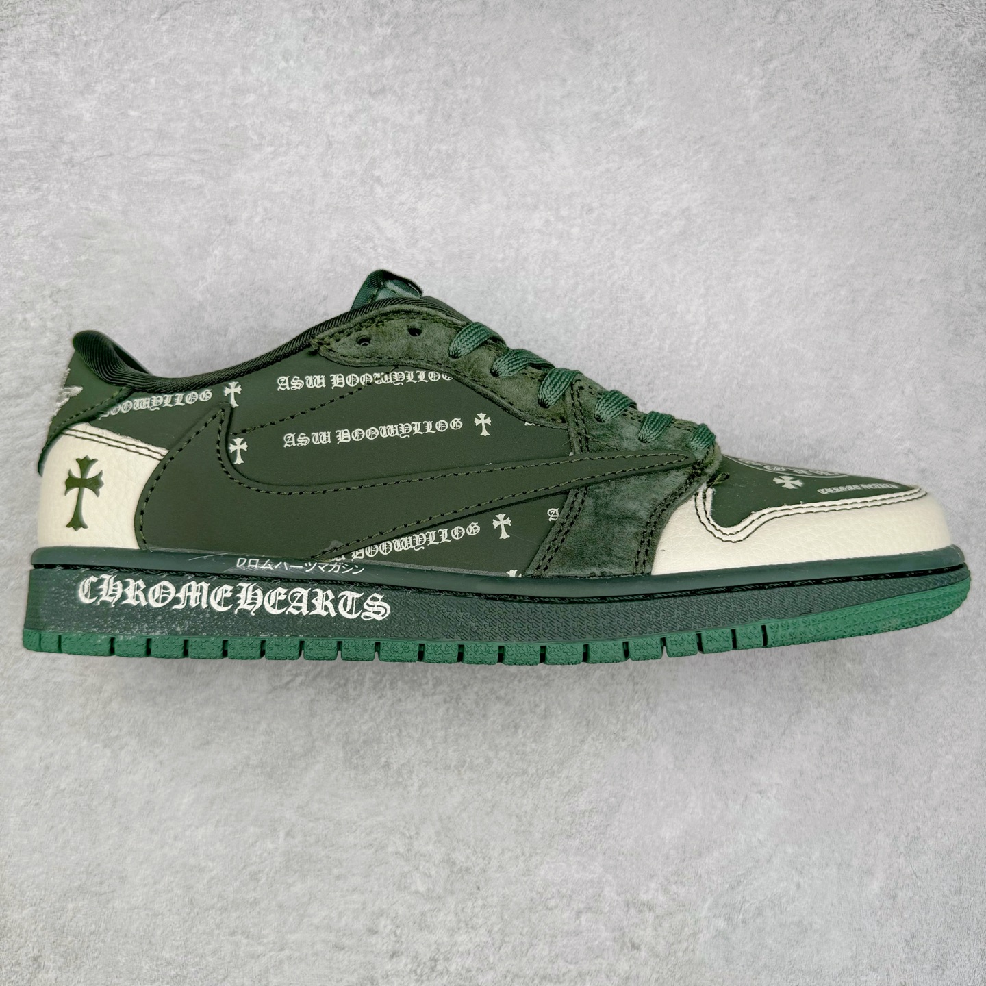 TS x Air Jordan AJ1 Low 倒钩低帮联名定制配色 XS2024-029 原厂内置气垫魔块 A模大底 头层小牛皮 鞋舌AJ原厂专用牛津布+AJ专用反口珍珠布+原厂无杂质高弹内里海棉+特殊封边弹力鞋带 实拍调校N版已经零色差零失真 百分百还原实物色彩所见即所得 不存在货不对板色差等低级问题 选购参考实物拍摄 不混卖不参货 只用心做好货严格选品 承诺混一赔十 尺码：36 36.5 37.5 38 38.5 39 40 40.5 41 42 42.5 43 44 44.5 45-选品中心