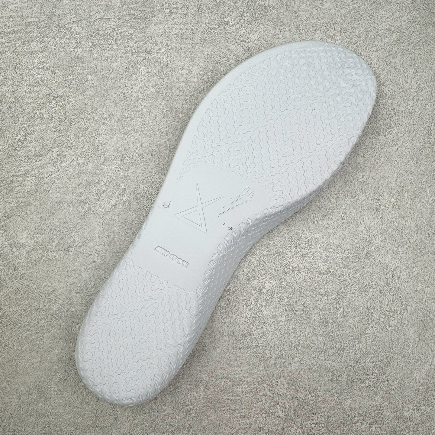 图片[13]-＃GX NK Zoom Kobe Ⅷ System 科比8代复刻实战运动低帮文化篮球鞋 Eybl 紫色 HJ7265-500 完美复刻公司货 React科技鞋垫加持 实战配置直接拉满 原楦纸板开发 鞋身流线型、后跟塑形 区分土肥圆 原厂针织鞋面一针一线匹配原版 全身鞋材卡料色独家定制 唯一万针立体刺绣SWOOSH 真实底模最大50.5 实战利器 专供海外市场 独立原厂模具 首批不拼图大几率过验 亲测已过 支持各种高强度实战 无需担心 补货周期极长 脚宽建议买大半码 科比系列前掌偏窄 支持七天无理由退换 尺码： 40 40.5 41 42 42.5 43 44 44.5 45 46 47.5 48.5 49.5 50.5-选品中心