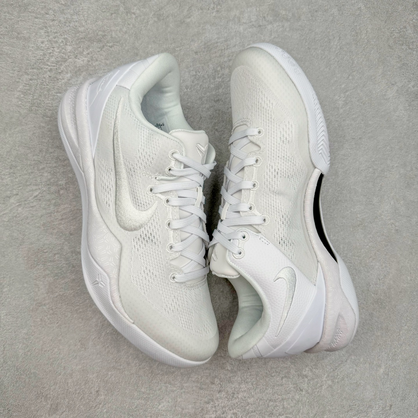 图片[3]-＃GX NK Zoom Kobe Ⅷ System 科比8代复刻实战运动低帮文化篮球鞋 纯白白龙 FJ9364-100 完美复刻公司货 React科技鞋垫加持 实战配置直接拉满 原楦纸板开发 鞋身流线型、后跟塑形 区分土肥圆 原厂针织鞋面一针一线匹配原版 全身鞋材卡料色独家定制 唯一万针立体刺绣SWOOSH 真实底模最大50.5 实战利器 专供海外市场 独立原厂模具 首批不拼图大几率过验 亲测已过 支持各种高强度实战 无需担心 补货周期极长 脚宽建议买大半码 科比系列前掌偏窄 支持七天无理由退换 尺码： 40 40.5 41 42 42.5 43 44 44.5 45 46 47.5 48.5 49.5 50.5-选品中心