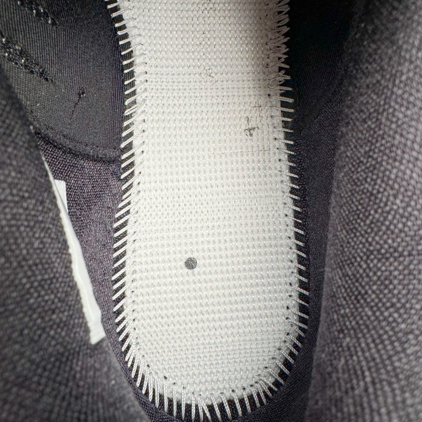 图片[12]-＃GX NK Zoom Kobe Ⅷ System 科比8代复刻实战运动低帮文化篮球鞋 黑紫黄 HF9550-001 完美复刻公司货 React科技鞋垫加持 实战配置直接拉满 原楦纸板开发 鞋身流线型、后跟塑形 区分土肥圆 原厂针织鞋面一针一线匹配原版 全身鞋材卡料色独家定制 唯一万针立体刺绣SWOOSH 真实底模最大50.5 实战利器 专供海外市场 独立原厂模具 首批不拼图大几率过验 亲测已过 支持各种高强度实战 无需担心 补货周期极长 脚宽建议买大半码 科比系列前掌偏窄 支持七天无理由退换 尺码： 40 40.5 41 42 42.5 43 44 44.5 45 46 47.5 48.5 49.5 50.5-选品中心