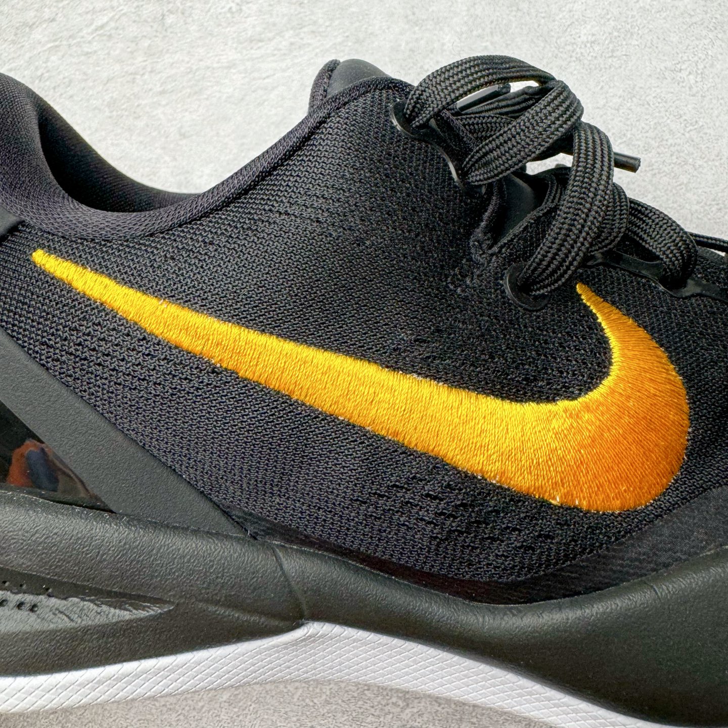 图片[18]-＃GX NK Zoom Kobe Ⅷ System 科比8代复刻实战运动低帮文化篮球鞋 黑紫黄 HF9550-001 完美复刻公司货 React科技鞋垫加持 实战配置直接拉满 原楦纸板开发 鞋身流线型、后跟塑形 区分土肥圆 原厂针织鞋面一针一线匹配原版 全身鞋材卡料色独家定制 唯一万针立体刺绣SWOOSH 真实底模最大50.5 实战利器 专供海外市场 独立原厂模具 首批不拼图大几率过验 亲测已过 支持各种高强度实战 无需担心 补货周期极长 脚宽建议买大半码 科比系列前掌偏窄 支持七天无理由退换 尺码： 40 40.5 41 42 42.5 43 44 44.5 45 46 47.5 48.5 49.5 50.5-选品中心