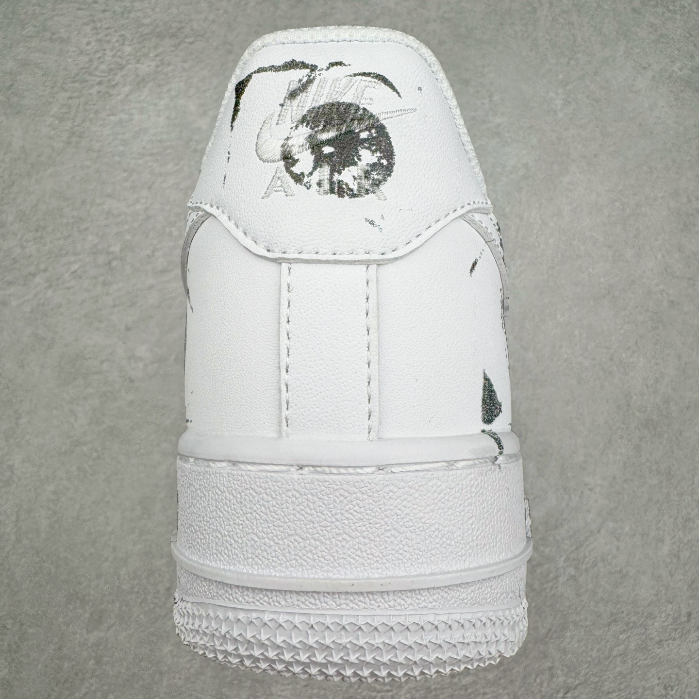 ＃福利特价‼️
CDG x Supreme x NK Air Force 1 Supreme Comme