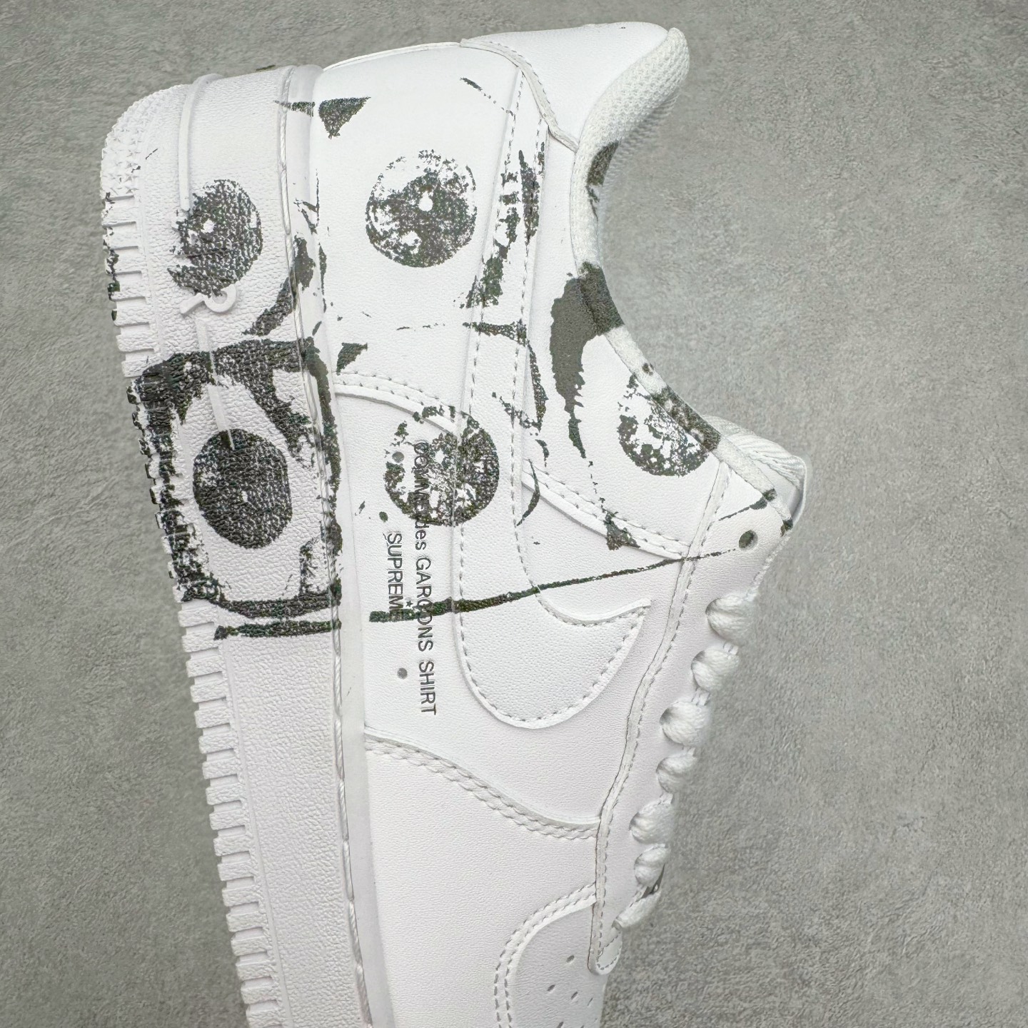 ＃福利特价‼️
CDG x Supreme x NK Air Force 1 Supreme Comme