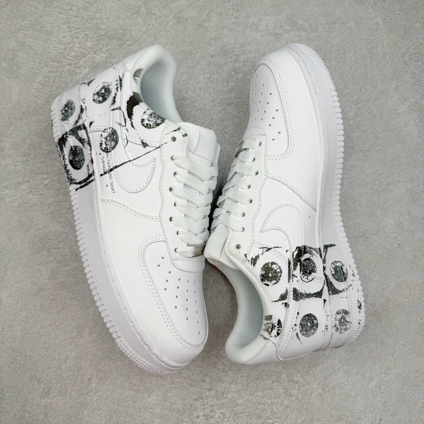 ＃福利特价‼️
CDG x Supreme x NK Air Force 1 Supreme Comme