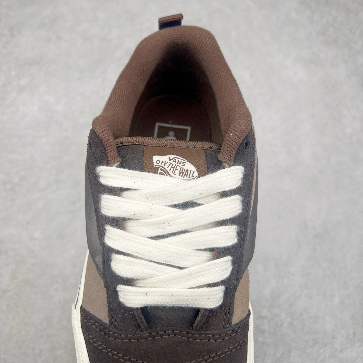 图片[5]-Vans Knu Skool 咖啡豆 范斯官方 复古休闲胖胖面包鞋 肥胖版大LOGO原版全皮猪八面料 尺码：35 36 36.5 37 38 38.5 39 40 40.5 41 42 42.5 43 44 工艺：硫化1：1（重量1：1、真标、原钢印、材质标、鞋型标、合格证）-选品中心