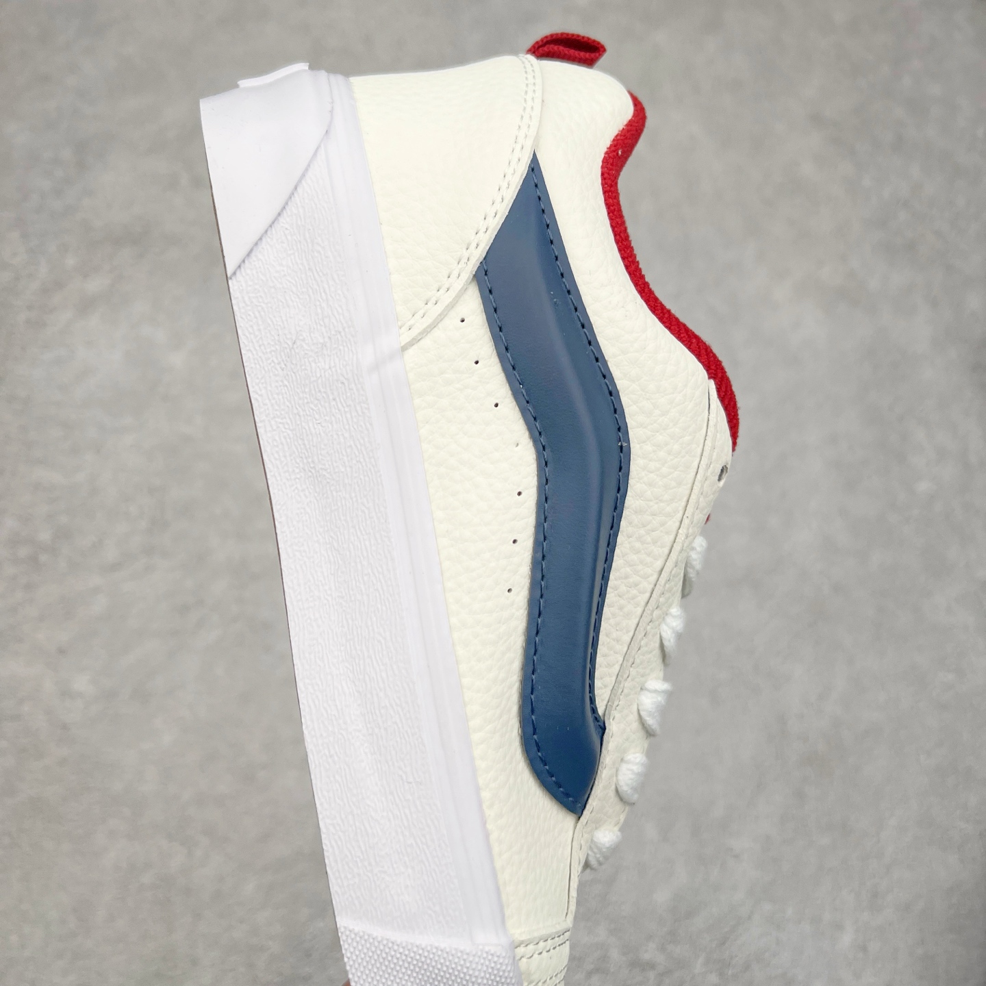 图片[6]-Vans Knu Skool 白蓝红 范斯官方 复古休闲胖胖面包鞋 肥胖版大LOGO荔枝纹牛皮面料 尺码：35 36 36.5 37 38 38.5 39 40 40.5 41 42 42.5 43 44 工艺：硫化1：1（重量1：1、真标、原钢印、材质标、鞋型标、合格证）-选品中心