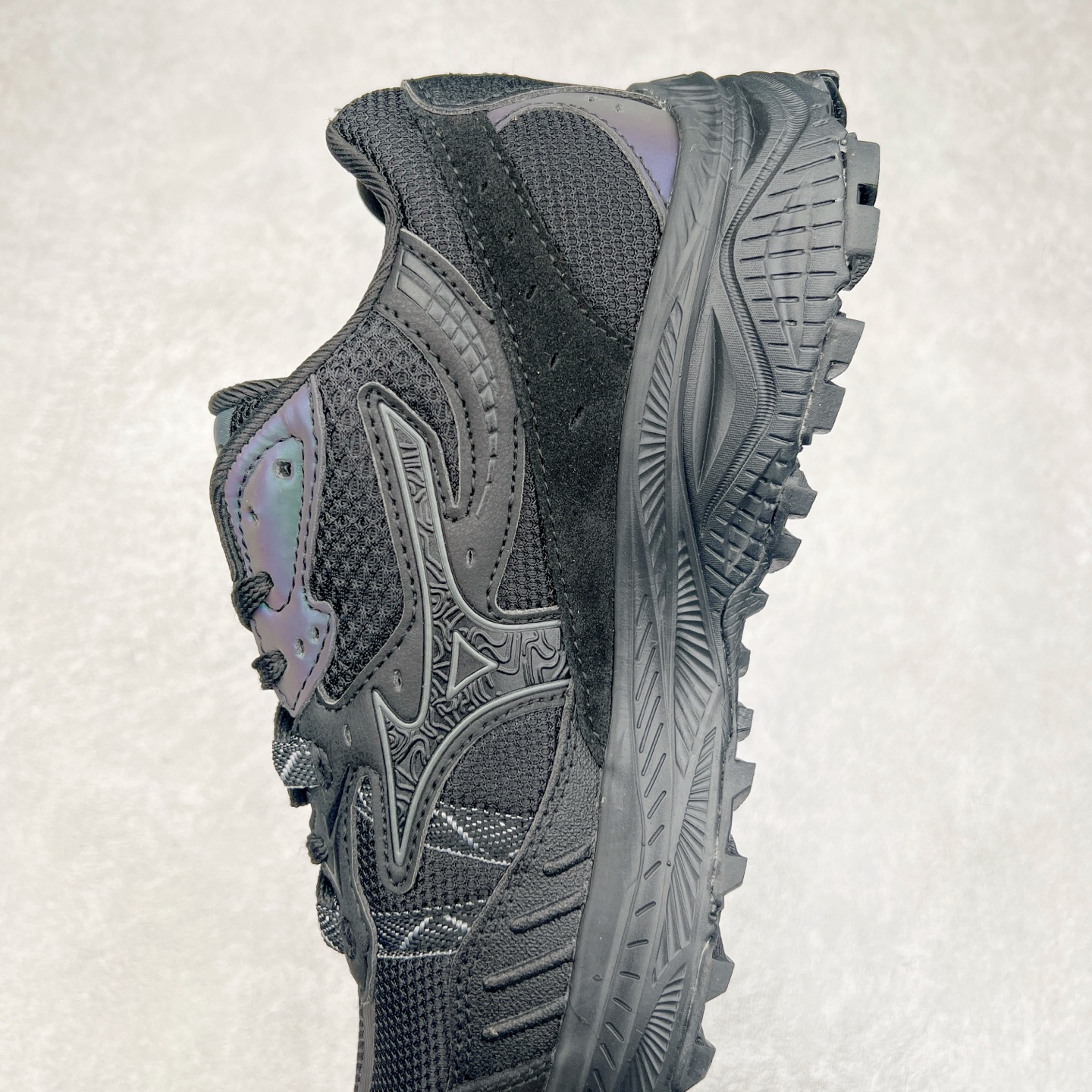 图片[7]-Mizuno Speed 2K 美津浓复古厚底织物合成革防滑耐磨透气低帮休闲跑步鞋 美津浓（Mizuno）是日本美津浓株式会社于1906年创立的运动品牌，经过一个多世纪的不断努力现已成为世界著名的运动器具、服装和鞋类生产商。美津浓力求服务于各类运动项目，并竭力使运动生活更加愉快和振奋。产品种类齐全，覆盖几乎全部主要运动项目，达到30万多个品类。尺码：36 36.5 37.5 38 38.5 39 40 40.5 41 42 42.5 43 44 44.5 45-选品中心