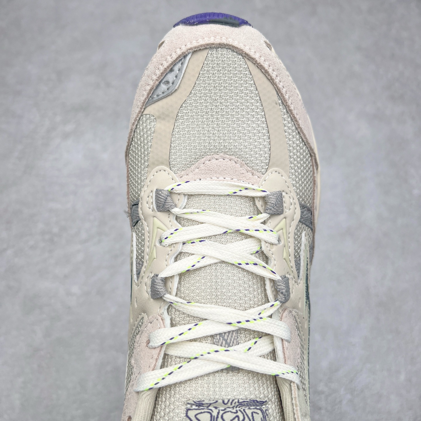 图片[4]-Mizuno Speed 2K 美津浓复古厚底织物合成革防滑耐磨透气低帮休闲跑步鞋 美津浓（Mizuno）是日本美津浓株式会社于1906年创立的运动品牌，经过一个多世纪的不断努力现已成为世界著名的运动器具、服装和鞋类生产商。美津浓力求服务于各类运动项目，并竭力使运动生活更加愉快和振奋。产品种类齐全，覆盖几乎全部主要运动项目，达到30万多个品类。尺码：36 36.5 37.5 38 38.5 39 40 40.5 41 42 42.5 43 44 44.5 45-选品中心