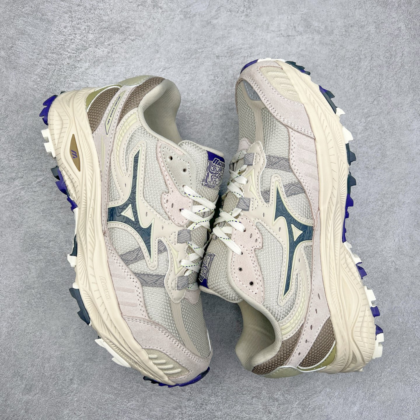 图片[3]-Mizuno Speed 2K 美津浓复古厚底织物合成革防滑耐磨透气低帮休闲跑步鞋 美津浓（Mizuno）是日本美津浓株式会社于1906年创立的运动品牌，经过一个多世纪的不断努力现已成为世界著名的运动器具、服装和鞋类生产商。美津浓力求服务于各类运动项目，并竭力使运动生活更加愉快和振奋。产品种类齐全，覆盖几乎全部主要运动项目，达到30万多个品类。尺码：36 36.5 37.5 38 38.5 39 40 40.5 41 42 42.5 43 44 44.5 45-选品中心