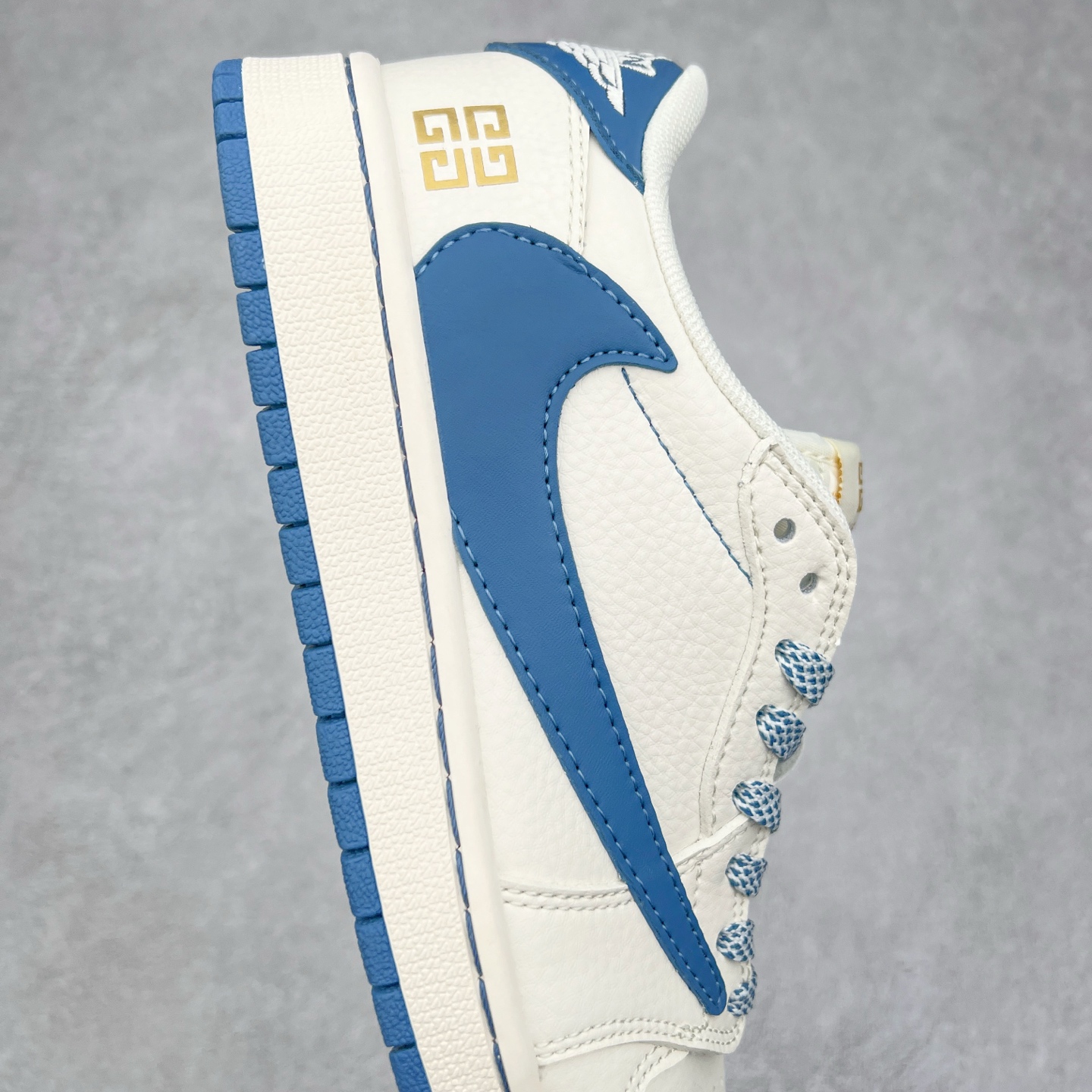 图片[6]-TS x Air Jordan AJ1 Low 倒钩低帮联名定制配色 CF3688-025 原厂内置气垫魔块 A模大底 头层小牛皮 鞋舌AJ原厂专用牛津布+AJ专用反口珍珠布+原厂无杂质高弹内里海棉+特殊封边弹力鞋带 实拍调校N版已经零色差零失真 百分百还原实物色彩所见即所得 不存在货不对板色差等低级问题 选购参考实物拍摄 不混卖不参货 只用心做好货严格选品 承诺混一赔十 尺码：36 36.5 37.5 38 38.5 39 40 40.5 41 42 42.5 43 44 44.5 45-选品中心
