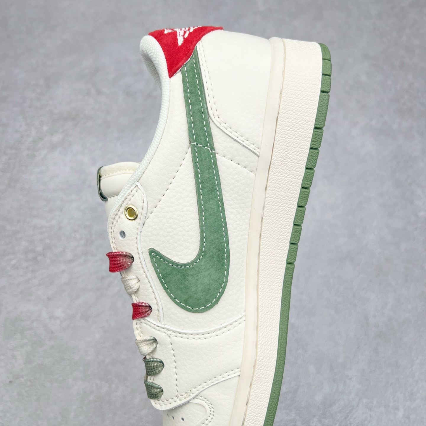 图片[7]-TS x Air Jordan AJ1 Low 倒钩低帮联名定制配色 FC1688-214 原厂内置气垫魔块 A模大底 头层小牛皮 鞋舌AJ原厂专用牛津布+AJ专用反口珍珠布+原厂无杂质高弹内里海棉+特殊封边弹力鞋带 实拍调校N版已经零色差零失真 百分百还原实物色彩所见即所得 不存在货不对板色差等低级问题 选购参考实物拍摄 不混卖不参货 只用心做好货严格选品 承诺混一赔十 尺码：36 36.5 37.5 38 38.5 39 40 40.5 41 42 42.5 43 44 44.5 45-选品中心