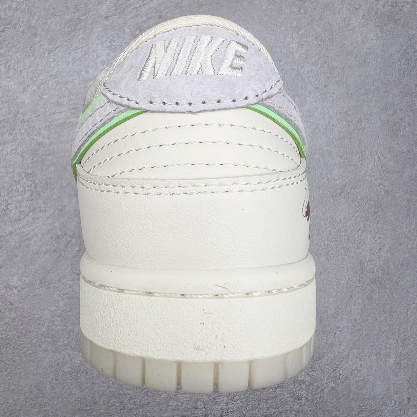 图片[8]-NK Dunk Low 定制配色 SJ2558-017 大厂出品 极力推荐 原装头层材料 独家版型蒸餾加工帶來的是更好的视觉和脚感体验大厂纯原品质出货 清洁度 电绣工艺 皮料切割干净无任何毛边 细节完美 实拍调校N版已经零色差零失真 百分百还原实物色彩所见即所得 不存在货不对板色差等低级问题 选购参考实物拍摄 不混卖不参货 只用心做好货严格选品 承诺混一赔十 尺码：36 36.5 37.5 38 38.5 39 40 40.5 41 42 42.5 43 44 44.5 45-选品中心