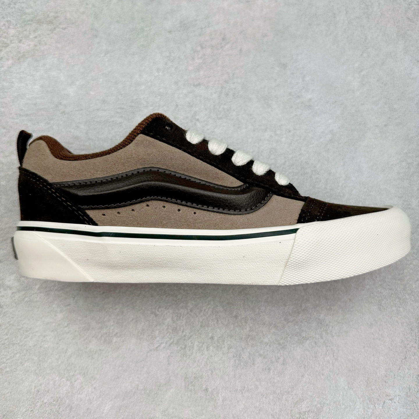 Vans Knu Skool 咖啡豆 范斯官方 复古休闲胖胖面包鞋 肥胖版大LOGO原版全皮猪八面料 尺码：35 36 36.5 37 38 38.5 39 40 40.5 41 42 42.5 43 44 工艺：硫化1：1（重量1：1、真标、原钢印、材质标、鞋型标、合格证）-选品中心