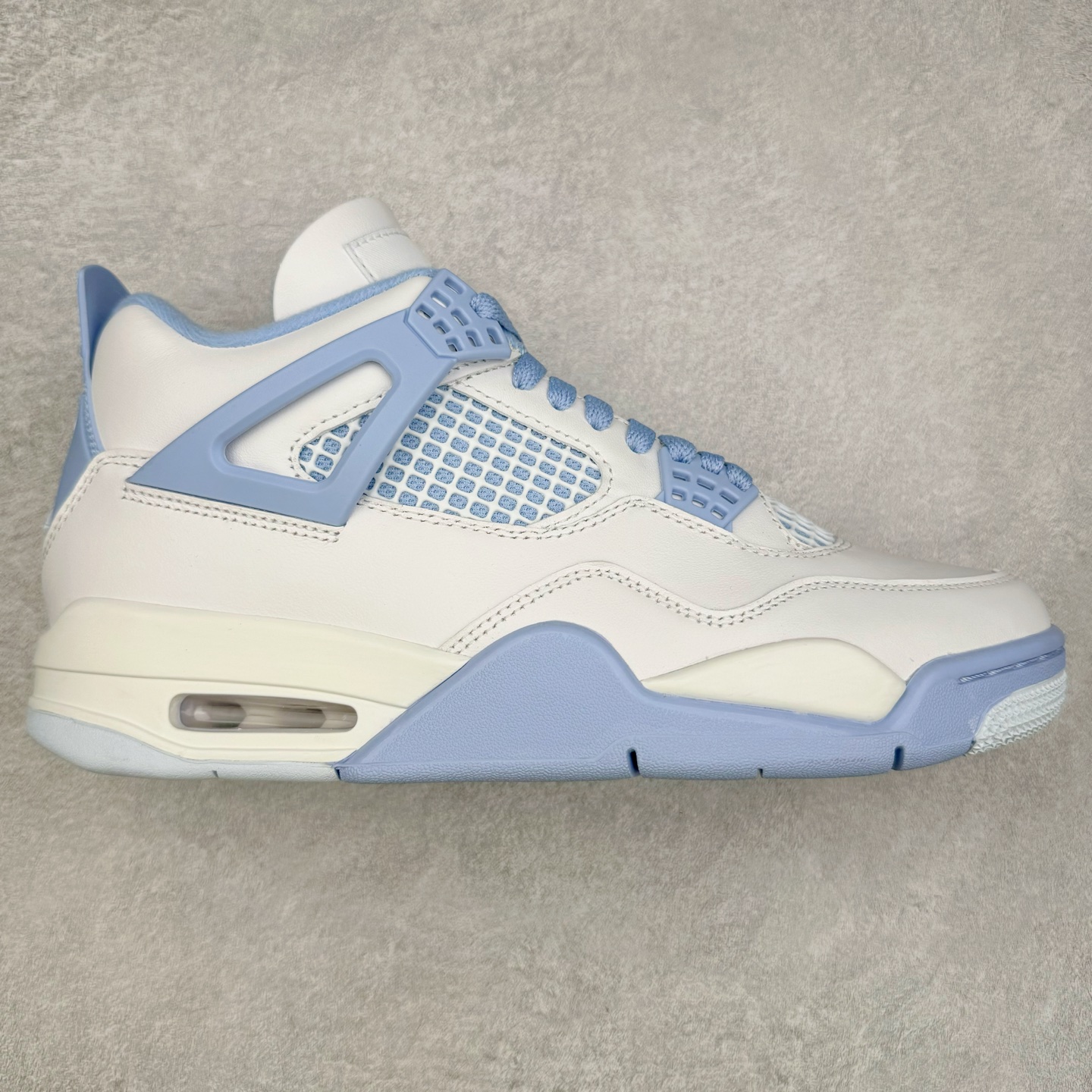 ＃K版纯原 Air Jordan AJ4 母亲节 白冰蓝 HV0823-100 全新升级改良 原鞋原楦原纸板同源开发 完美呈现乔4的版型 内侧正确双色网格 还原细节 原厂皮料 正确气垫颜色 正确网格工艺 正确拉帮工艺 全鞋原装材料制作 原档案原模具打造 支持全方位与正品对比 尺码：36 36.5 37.5 38 38.5 39 40 40.5 41 42 42.5 43 44 44.5 45 46 47.5-选品中心