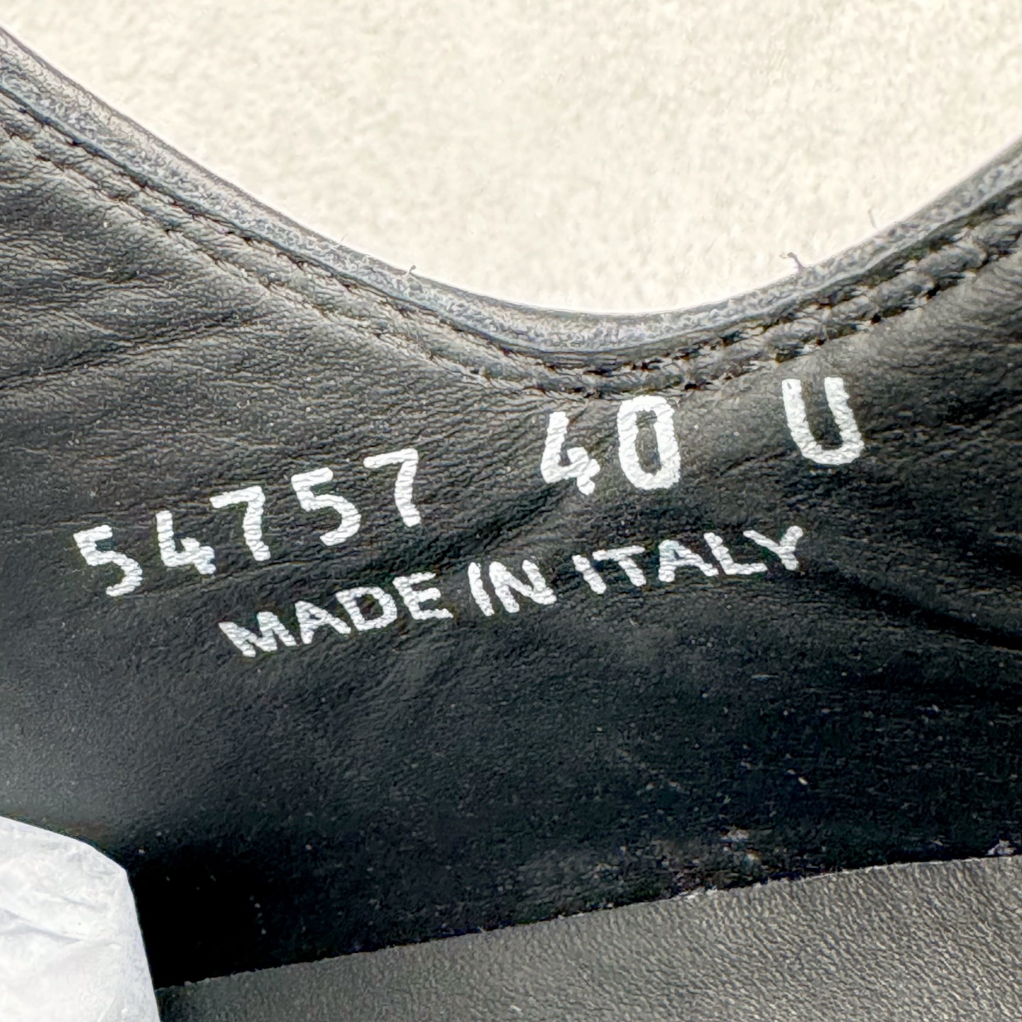 图片[13]-＃DG纯原 Rick Owens Drkshdw 瑞克·欧文斯低帮皮面时尚运动板鞋 全黑 二级市场已经7K以上 平台客户随意卖四位数 RO广东原厂出品 纯原天花板 原版一比一复刻 冲正绝不翻车 还原度达到百分之98以上 原楦开发纸版版型 ZP拆解原版1：1复模裁片纸版 力求做到0错位 这样才能达到和zp一致的鞋型味道 采用进口cnc数控机床开发对版独家tpu奶香大底 区别于市场所有版本 zp同源全头层粒面小牛皮 达到和zp一致手感 原厂进口细纹布 万邦订购原厂高弹粉红色海绵 内里搭配软质细腻羊皮 TPU高密度大底 软硬度透光度高已经测试和原版一致 尺码：36 37 38 39 40 41 42 43 44 45 46-选品中心