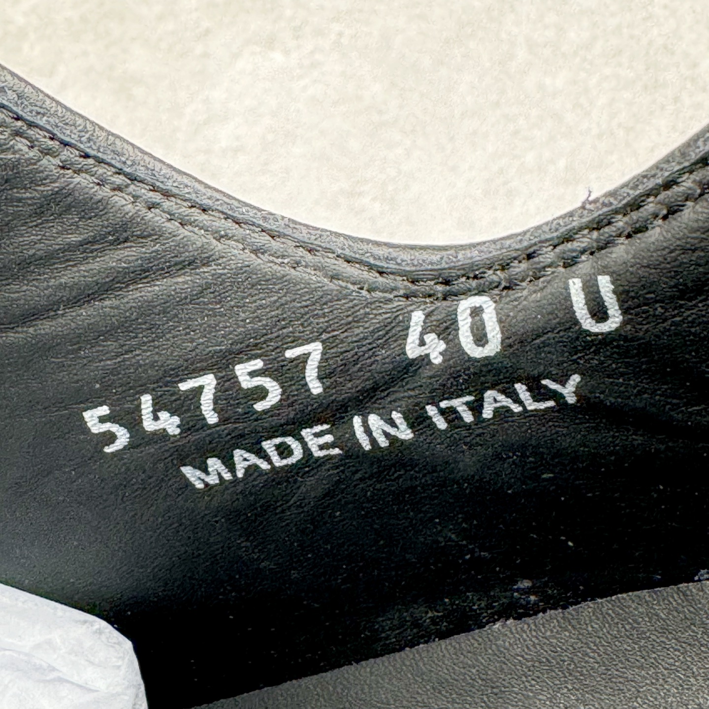 图片[16]-＃DG纯原 Rick Owens Drkshdw 瑞克·欧文斯低帮皮面时尚运动板鞋 全黑 二级市场已经7K以上 平台客户随意卖四位数 RO广东原厂出品 纯原天花板 原版一比一复刻 冲正绝不翻车 还原度达到百分之98以上 原楦开发纸版版型 ZP拆解原版1：1复模裁片纸版 力求做到0错位 这样才能达到和zp一致的鞋型味道 采用进口cnc数控机床开发对版独家tpu奶香大底 区别于市场所有版本 zp同源全头层粒面小牛皮 达到和zp一致手感 原厂进口细纹布 万邦订购原厂高弹粉红色海绵 内里搭配软质细腻羊皮 TPU高密度大底 软硬度透光度高已经测试和原版一致 尺码：36 37 38 39 40 41 42 43 44 45 46-选品中心