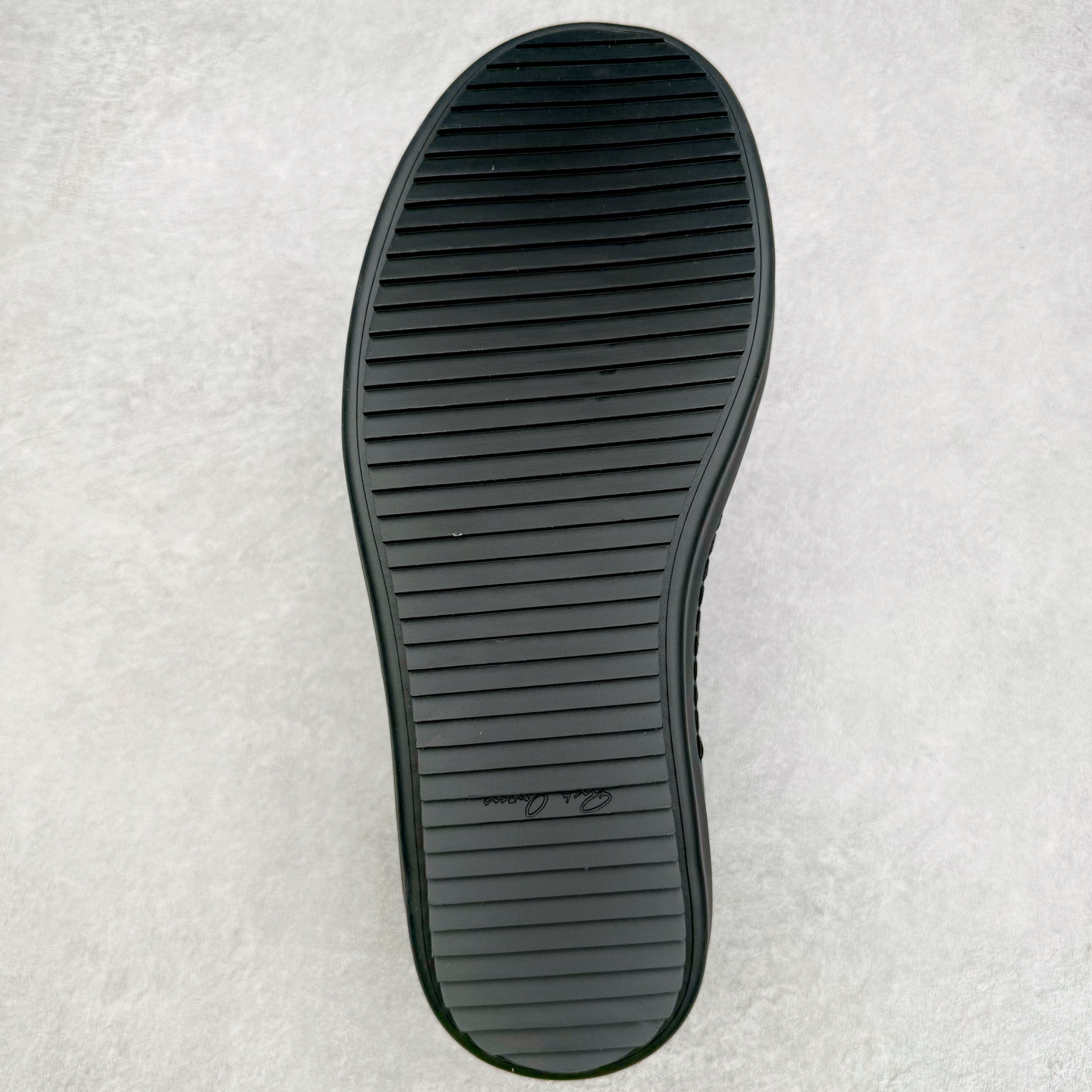 图片[9]-＃DG纯原 Rick Owens Drkshdw 瑞克·欧文斯低帮皮面时尚运动板鞋 全黑 二级市场已经7K以上 平台客户随意卖四位数 RO广东原厂出品 纯原天花板 原版一比一复刻 冲正绝不翻车 还原度达到百分之98以上 原楦开发纸版版型 ZP拆解原版1：1复模裁片纸版 力求做到0错位 这样才能达到和zp一致的鞋型味道 采用进口cnc数控机床开发对版独家tpu奶香大底 区别于市场所有版本 zp同源全头层粒面小牛皮 达到和zp一致手感 原厂进口细纹布 万邦订购原厂高弹粉红色海绵 内里搭配软质细腻羊皮 TPU高密度大底 软硬度透光度高已经测试和原版一致 尺码：36 37 38 39 40 41 42 43 44 45 46-选品中心