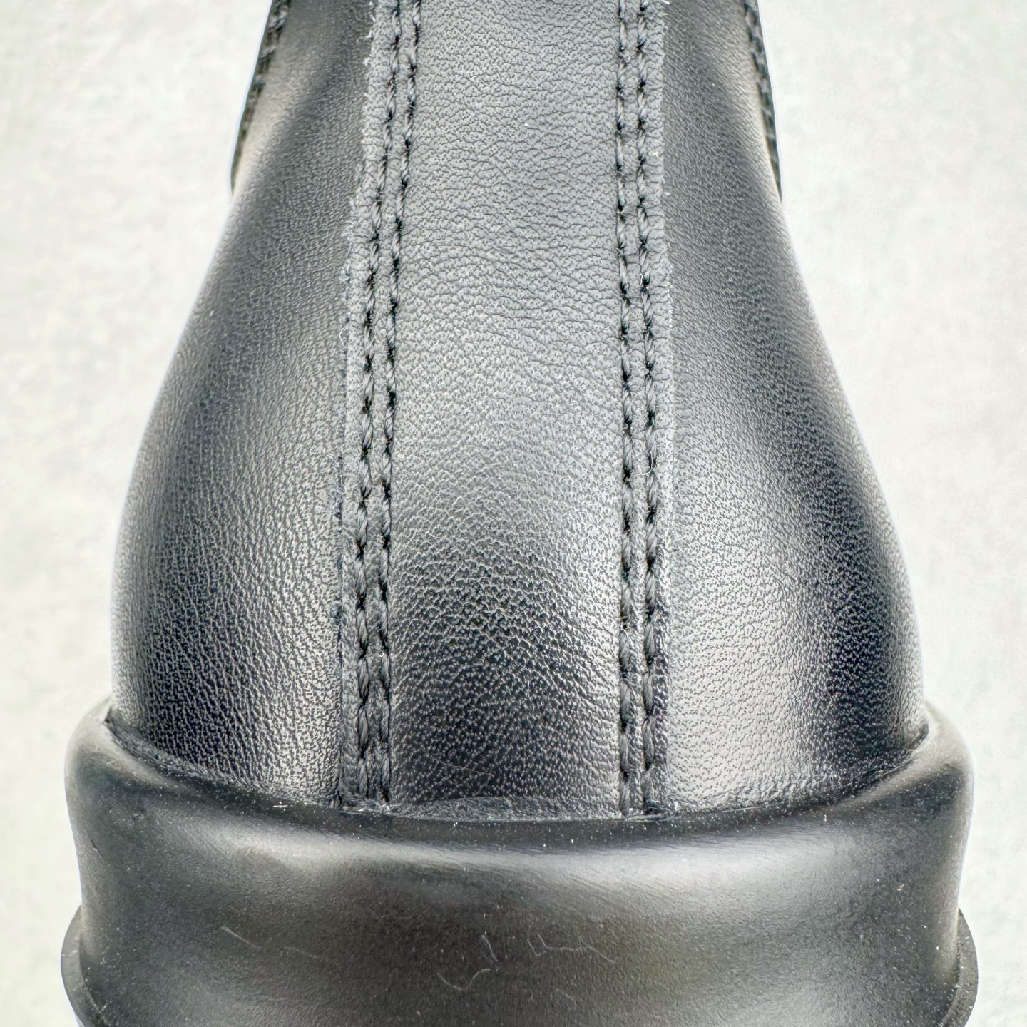 图片[23]-＃DG纯原 Rick Owens Drkshdw 瑞克·欧文斯低帮皮面时尚运动板鞋 全黑 二级市场已经7K以上 平台客户随意卖四位数 RO广东原厂出品 纯原天花板 原版一比一复刻 冲正绝不翻车 还原度达到百分之98以上 原楦开发纸版版型 ZP拆解原版1：1复模裁片纸版 力求做到0错位 这样才能达到和zp一致的鞋型味道 采用进口cnc数控机床开发对版独家tpu奶香大底 区别于市场所有版本 zp同源全头层粒面小牛皮 达到和zp一致手感 原厂进口细纹布 万邦订购原厂高弹粉红色海绵 内里搭配软质细腻羊皮 TPU高密度大底 软硬度透光度高已经测试和原版一致 尺码：36 37 38 39 40 41 42 43 44 45 46-选品中心