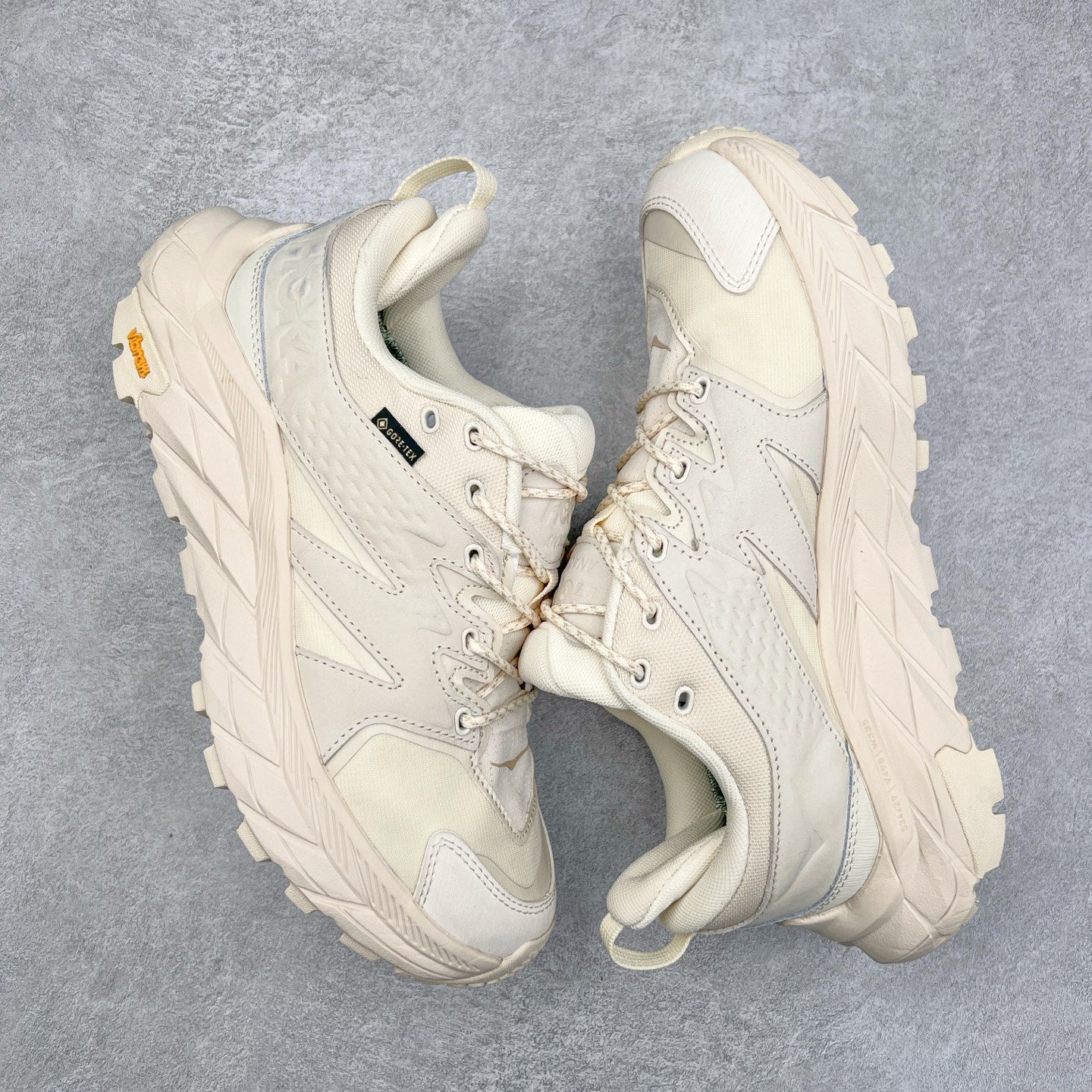 图片[3]-WTAPS x HOKA ONE ONE Wtaps×Anacapa 联名款皮革舒适缓震防滑耐磨低帮生活休闲鞋 实拍调校N版已经零色差零失真 百分百还原实物色彩所见即所得 不存在货不对板色差等低级问题 选购参考实物拍摄 不混卖不参货 只用心做好货严格选品 承诺混一赔十 尺码：36 36.5 37.5 38 38.5 39 40 40.5 41 42 42.5 43 44 44.5 45-选品中心