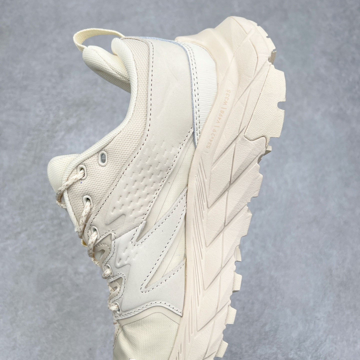 图片[7]-WTAPS x HOKA ONE ONE Wtaps×Anacapa 联名款皮革舒适缓震防滑耐磨低帮生活休闲鞋 实拍调校N版已经零色差零失真 百分百还原实物色彩所见即所得 不存在货不对板色差等低级问题 选购参考实物拍摄 不混卖不参货 只用心做好货严格选品 承诺混一赔十 尺码：36 36.5 37.5 38 38.5 39 40 40.5 41 42 42.5 43 44 44.5 45-选品中心