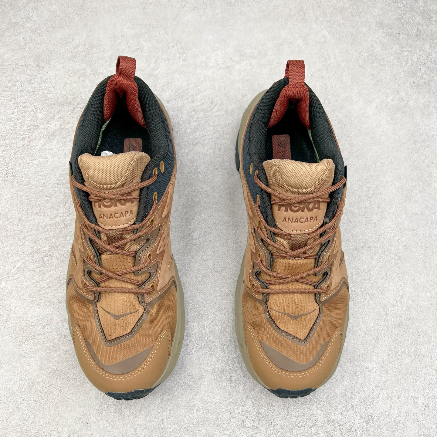 图片[2]-WTAPS x HOKA ONE ONE Wtaps×Anacapa 联名款皮革舒适缓震防滑耐磨低帮生活休闲鞋 实拍调校N版已经零色差零失真 百分百还原实物色彩所见即所得 不存在货不对板色差等低级问题 选购参考实物拍摄 不混卖不参货 只用心做好货严格选品 承诺混一赔十 尺码：36 36.5 37.5 38 38.5 39 40 40.5 41 42 42.5 43 44 44.5 45-选品中心