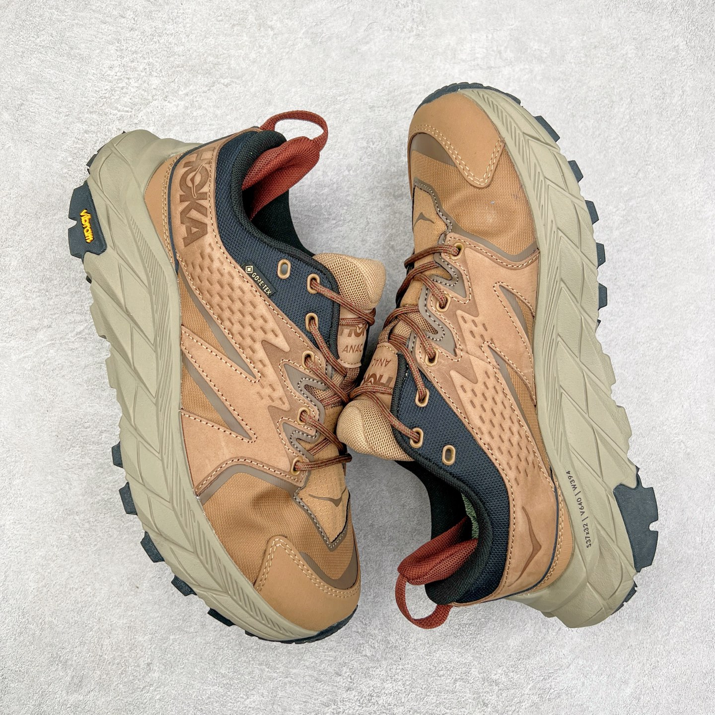 图片[3]-WTAPS x HOKA ONE ONE Wtaps×Anacapa 联名款皮革舒适缓震防滑耐磨低帮生活休闲鞋 实拍调校N版已经零色差零失真 百分百还原实物色彩所见即所得 不存在货不对板色差等低级问题 选购参考实物拍摄 不混卖不参货 只用心做好货严格选品 承诺混一赔十 尺码：36 36.5 37.5 38 38.5 39 40 40.5 41 42 42.5 43 44 44.5 45-选品中心