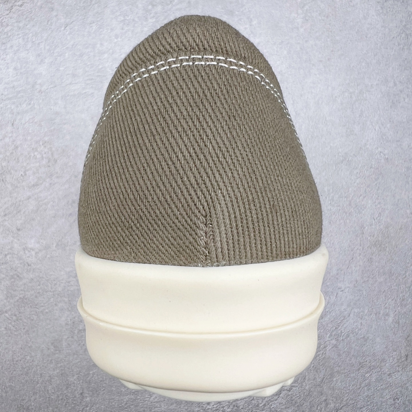 图片[8]-Rick Owens 瑞克·欧文斯 RO低帮布面时尚板鞋 一比一规格礼盒装 重达3斤以上 配有日文、英文 双语种配件卡片 细节诠释 一件不落 鞋盒三标 正面+底部都一一做到 虽然增加不了实质的成本 但是打磨产品的细节 再微小也会还原 尺码：35 36 37 38 39 40 41 42 43 44 45-选品中心