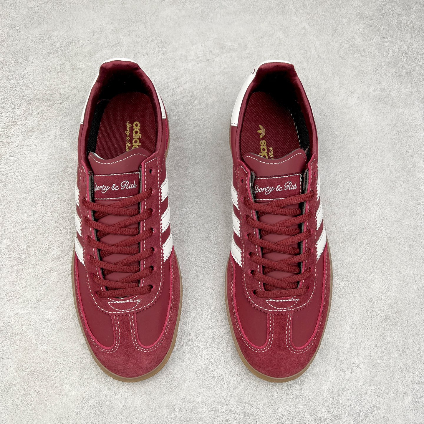 图片[2]-AD Originals Handball SPZL 手球运动员系列百搭休闲运动板鞋 JP7068 这款来自阿迪达斯的这款HANDBALL SPZL前身是一双手球运动鞋，这一次拿来复刻，所以鞋面的主要色彩选用了黑色， 鞋面外侧除了Spezial字母之外还有三叶草标志。Handball SPZL作为复古手球训练鞋与作为室内足球鞋的Samba有着异曲同工之处，但是质感更为出众的鞋身以及丰富的配色选择比起Samba来讲可以说是更胜一筹了！尺码：36 36⅔ 37⅓ 38 38⅔ 39⅓ 40 40⅔ 41⅓ 42 42⅔ 43⅓ 44 45-选品中心