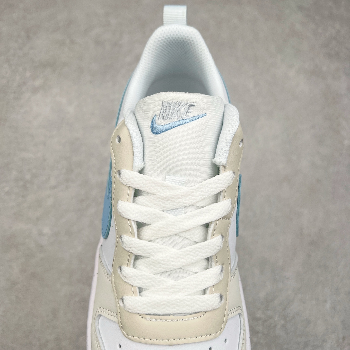 图片[5]-NK Court Borough Low CB2 低帮百搭透气休闲运动板鞋 IB4701-141 原数据独家私模大底 经典耐用的设计 兼顾舒适脚感和出众风范 演绎匠心之作 结构性的支撑贴合感结合复古篮球设计 塑就场外全明星风范 尺码：36 36.5 37.5 38 38.5 39 40 40.5 41 42 42.5 43 44 44.5 45-选品中心