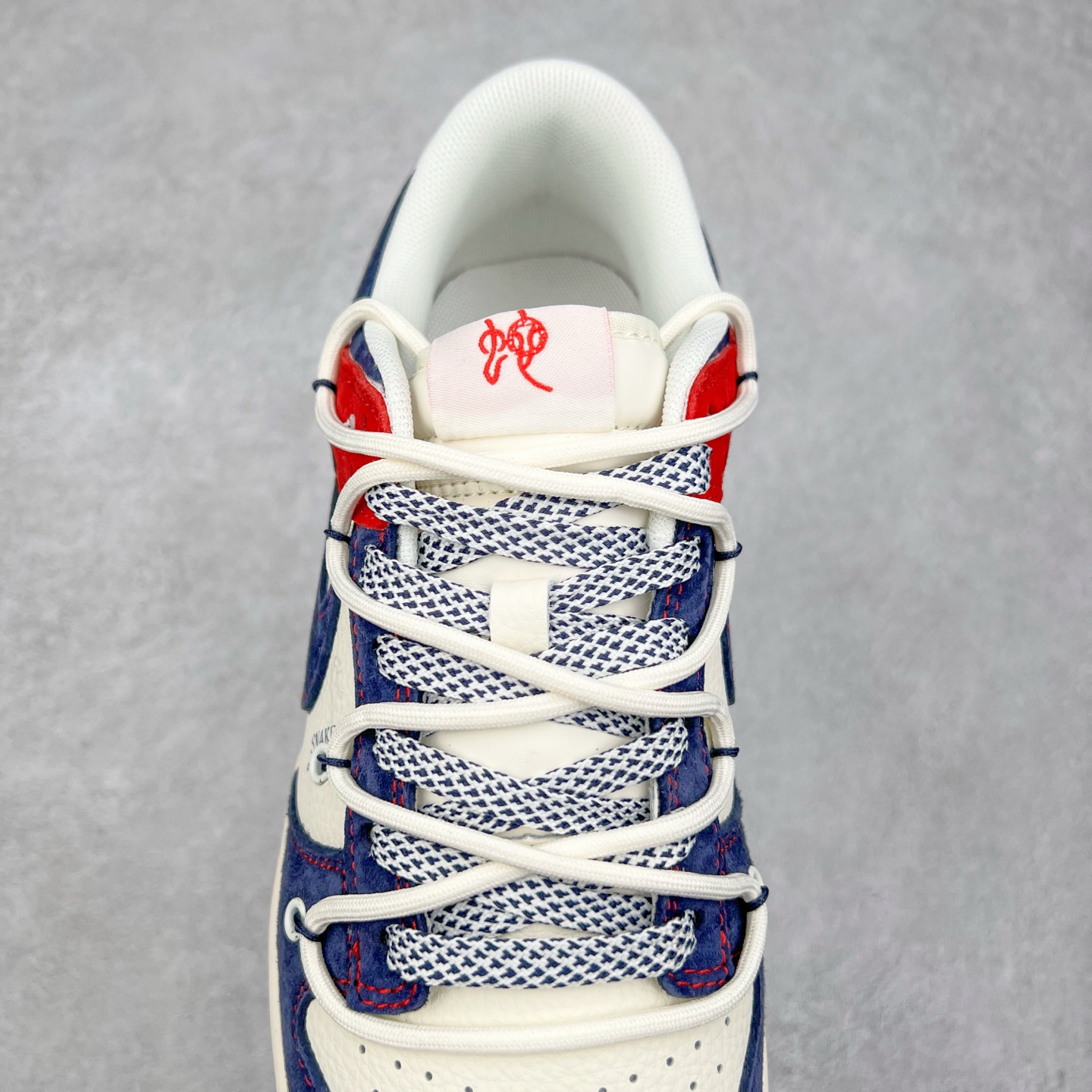 图片[5]-NK Dunk Low 定制配色 YX5066-288 大厂出品 极力推荐 原装头层材料 独家版型蒸餾加工帶來的是更好的视觉和脚感体验大厂纯原品质出货 清洁度 电绣工艺 皮料切割干净无任何毛边 细节完美 实拍调校N版已经零色差零失真 百分百还原实物色彩所见即所得 不存在货不对板色差等低级问题 选购参考实物拍摄 不混卖不参货 只用心做好货严格选品 承诺混一赔十 尺码：36 36.5 37.5 38 38.5 39 40 40.5 41 42 42.5 43 44 44.5 45-选品中心