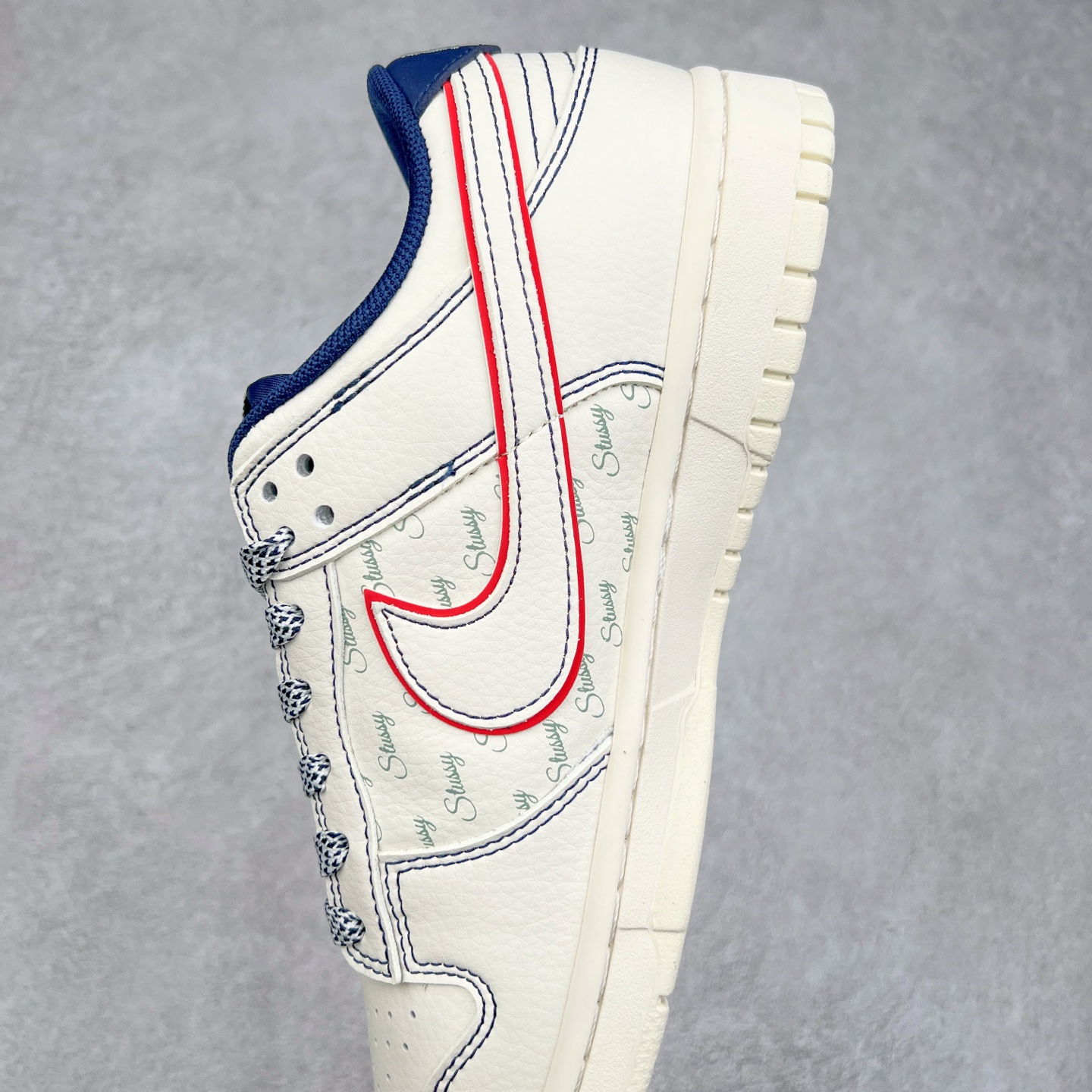 图片[7]-NK Dunk Low 定制配色 XY1688-012 大厂出品 极力推荐 原装头层材料 独家版型蒸餾加工帶來的是更好的视觉和脚感体验大厂纯原品质出货 清洁度 电绣工艺 皮料切割干净无任何毛边 细节完美 实拍调校N版已经零色差零失真 百分百还原实物色彩所见即所得 不存在货不对板色差等低级问题 选购参考实物拍摄 不混卖不参货 只用心做好货严格选品 承诺混一赔十 尺码：36 36.5 37.5 38 38.5 39 40 40.5 41 42 42.5 43 44 44.5 45-选品中心