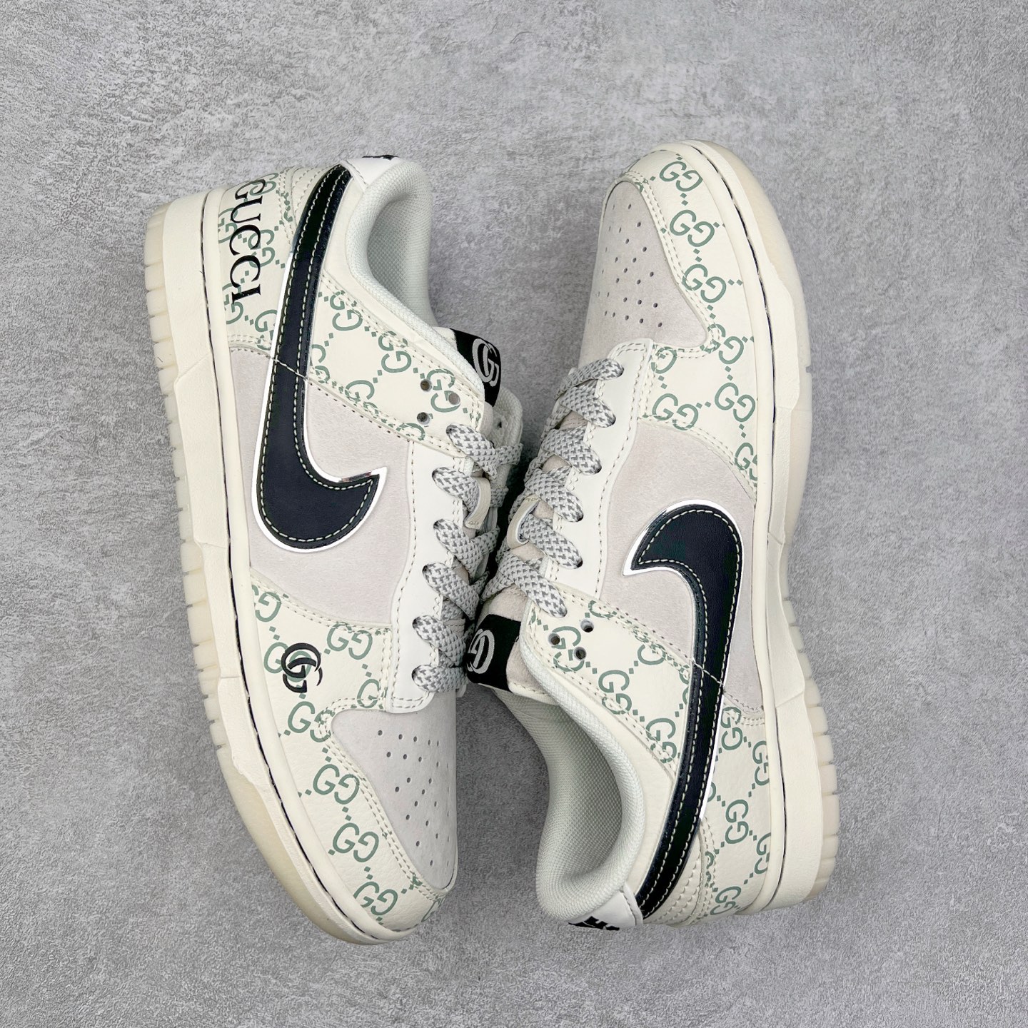 图片[3]-NK Dunk Low 定制配色 XY1688-014 大厂出品 极力推荐 原装头层材料 独家版型蒸餾加工帶來的是更好的视觉和脚感体验大厂纯原品质出货 清洁度 电绣工艺 皮料切割干净无任何毛边 细节完美 实拍调校N版已经零色差零失真 百分百还原实物色彩所见即所得 不存在货不对板色差等低级问题 选购参考实物拍摄 不混卖不参货 只用心做好货严格选品 承诺混一赔十 尺码：36 36.5 37.5 38 38.5 39 40 40.5 41 42 42.5 43 44 44.5 45-选品中心