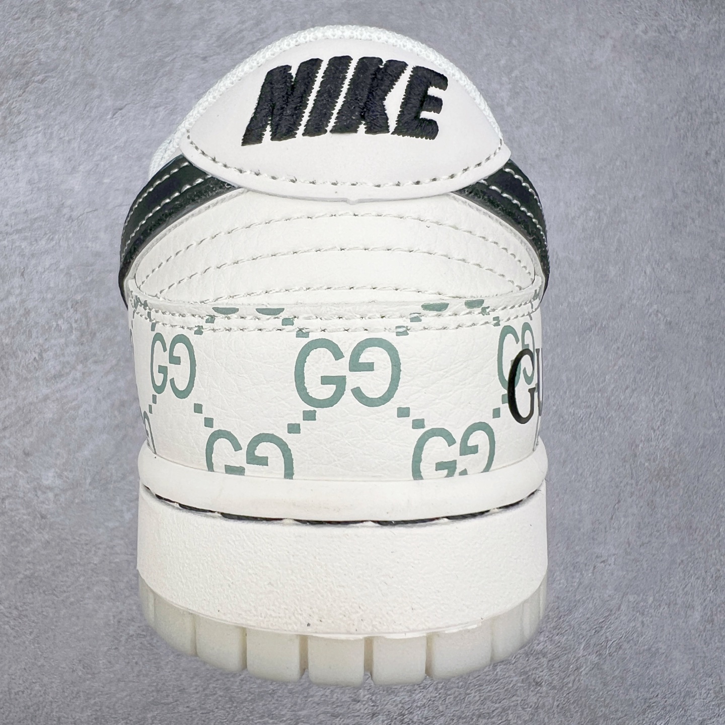 图片[8]-NK Dunk Low 定制配色 XY1688-014 大厂出品 极力推荐 原装头层材料 独家版型蒸餾加工帶來的是更好的视觉和脚感体验大厂纯原品质出货 清洁度 电绣工艺 皮料切割干净无任何毛边 细节完美 实拍调校N版已经零色差零失真 百分百还原实物色彩所见即所得 不存在货不对板色差等低级问题 选购参考实物拍摄 不混卖不参货 只用心做好货严格选品 承诺混一赔十 尺码：36 36.5 37.5 38 38.5 39 40 40.5 41 42 42.5 43 44 44.5 45-选品中心
