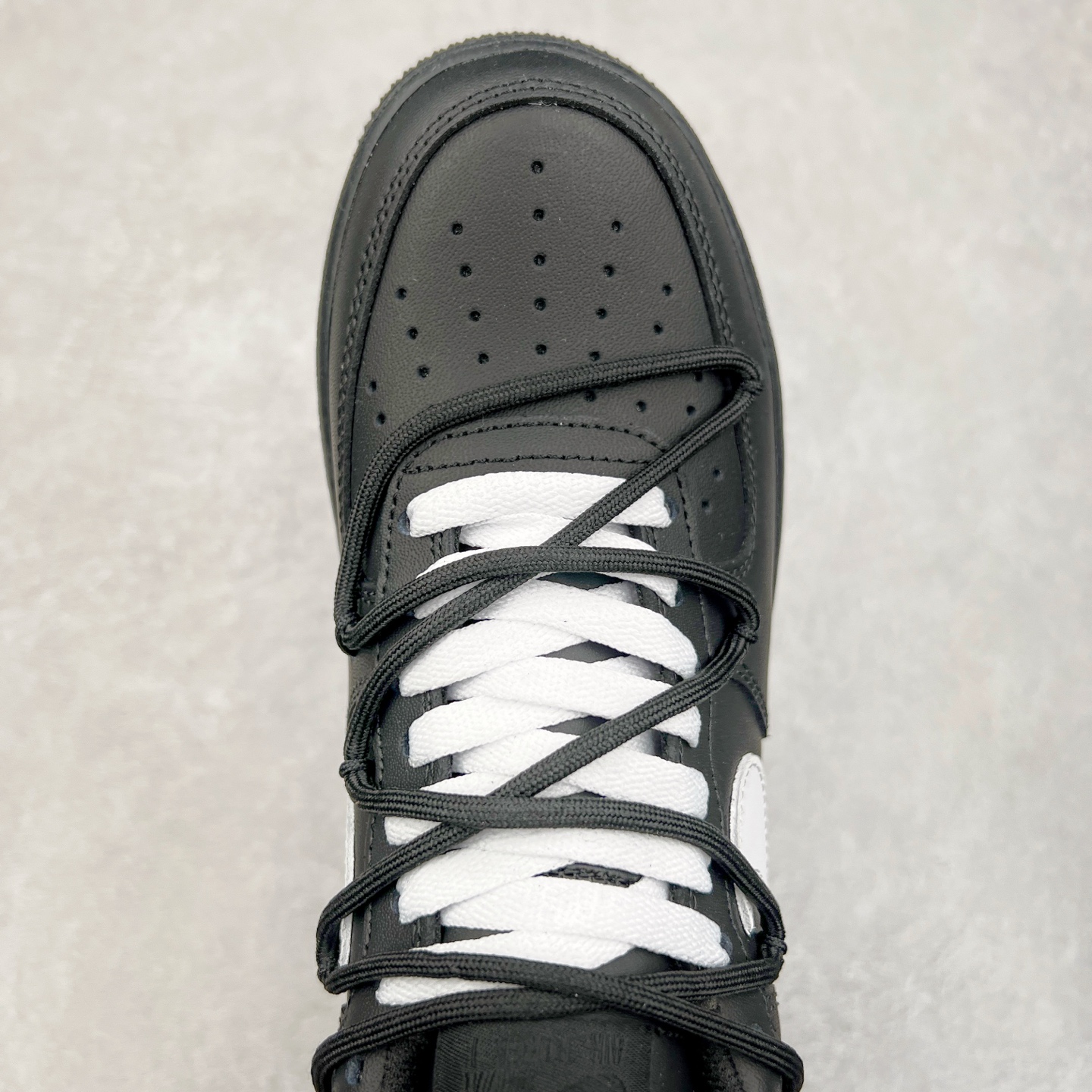 图片[4]-NK Air Force 1´07 Low 空军一号低帮百搭休闲运动板鞋 CK0316-063 柔软、弹性十足的缓震性能和出色的中底设计 横跨复古与现代的外型结合 造就出风靡全球 三十多年的Force 1 直到今天还深受青睐 实拍调校N版已经零色差零失真 百分百还原实物色彩所见即所得 不存在货不对板色差等低级问题 选购参考实物拍摄 不混卖不参货 只用心做好货严格选品 承诺混一赔十 尺码：36 36.5 37.5 38 38.5 39 40 40.5 41 42 42.5 43 44 44.5 45-选品中心