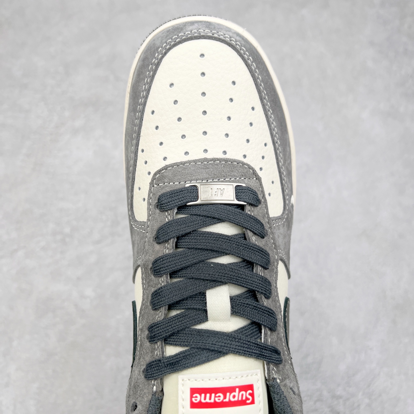 图片[4]-NK Air Force 1´07 Low 空军一号低帮百搭休闲运动板鞋 XZ6188-792 柔软、弹性十足的缓震性能和出色的中底设计 横跨复古与现代的外型结合 造就出风靡全球 三十多年的Force 1 直到今天还深受青睐 实拍调校N版已经零色差零失真 百分百还原实物色彩所见即所得 不存在货不对板色差等低级问题 选购参考实物拍摄 不混卖不参货 只用心做好货严格选品 承诺混一赔十 尺码：36 36.5 37.5 38 38.5 39 40 40.5 41 42 42.5 43 44 44.5 45-选品中心