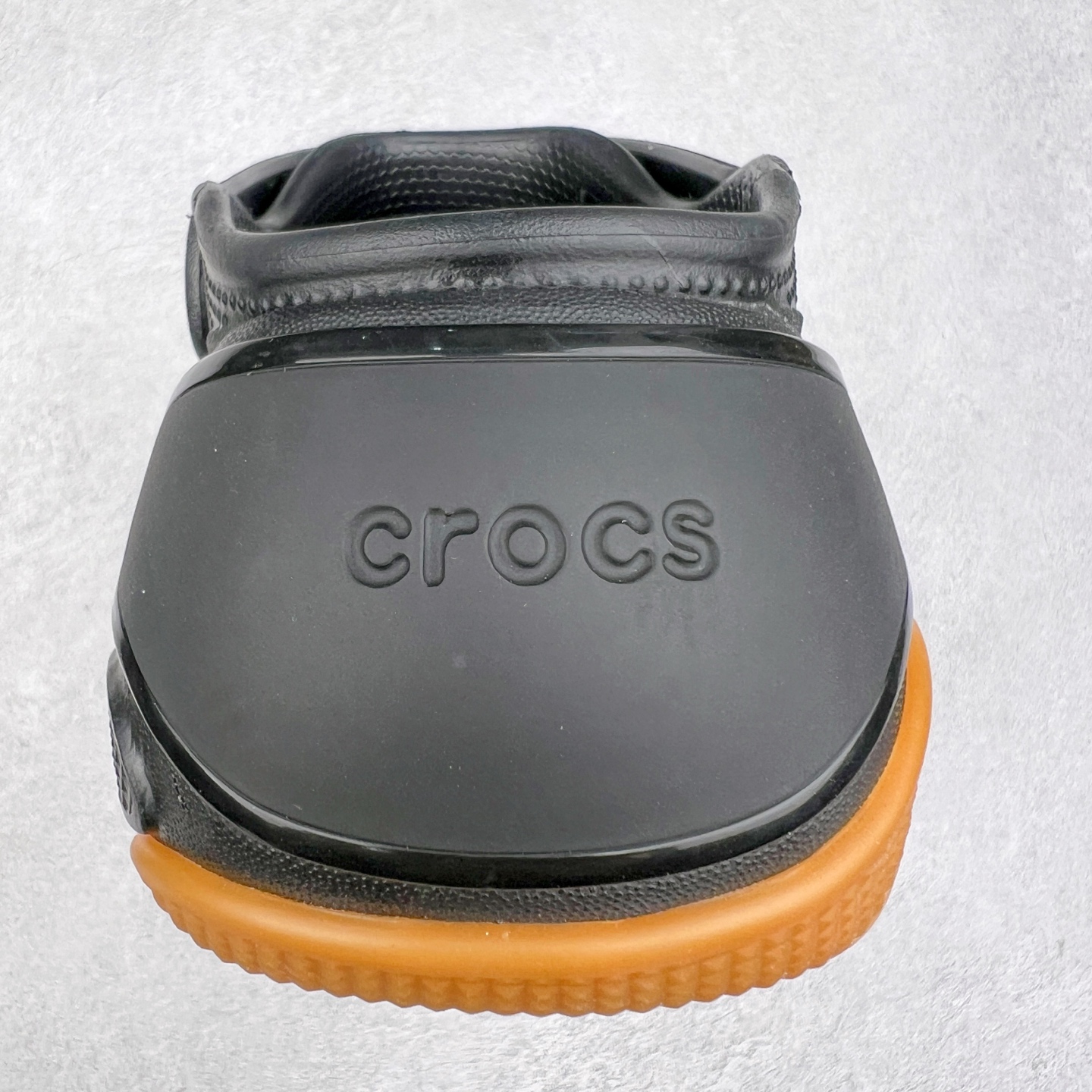 图片[8]-＃DG莞产 Crocs Bubble Crush Reflector 卡骆驰贝壳泡芙休闲沙滩洞洞鞋拖鞋凉鞋鞋 透明防水袋包装 注意配件需单独购买 超轻Croslite专利材料打造 鞋面更加耐用易清洗 该鞋款轻盈舒适 2002年 经典克骆格诞生 秉承外形简单 穿着舒适的初衷 不断为消费者带来舒适的穿着体验 穿出“趣”味 鞋面洞洞可搭彰显个性的智必星 一鞋两穿 可调节式后跟带增添鞋身的稳固性能 放前面变成愜意舒适的凉拖 放后面行走跑跳更加稳妥 Croslite ™材料 封闭式细胞树脂 能够在体温作用下自动变形以适应脚部形状 涉水性优秀的同时易于清洁 抓地力强 不易打滑 Crocs的核心理念：轻便 灵活 全方位的舒适感 同步官方尺码：M4（36-37） M5（37-38）M6（38-39）M7（39-40）-选品中心